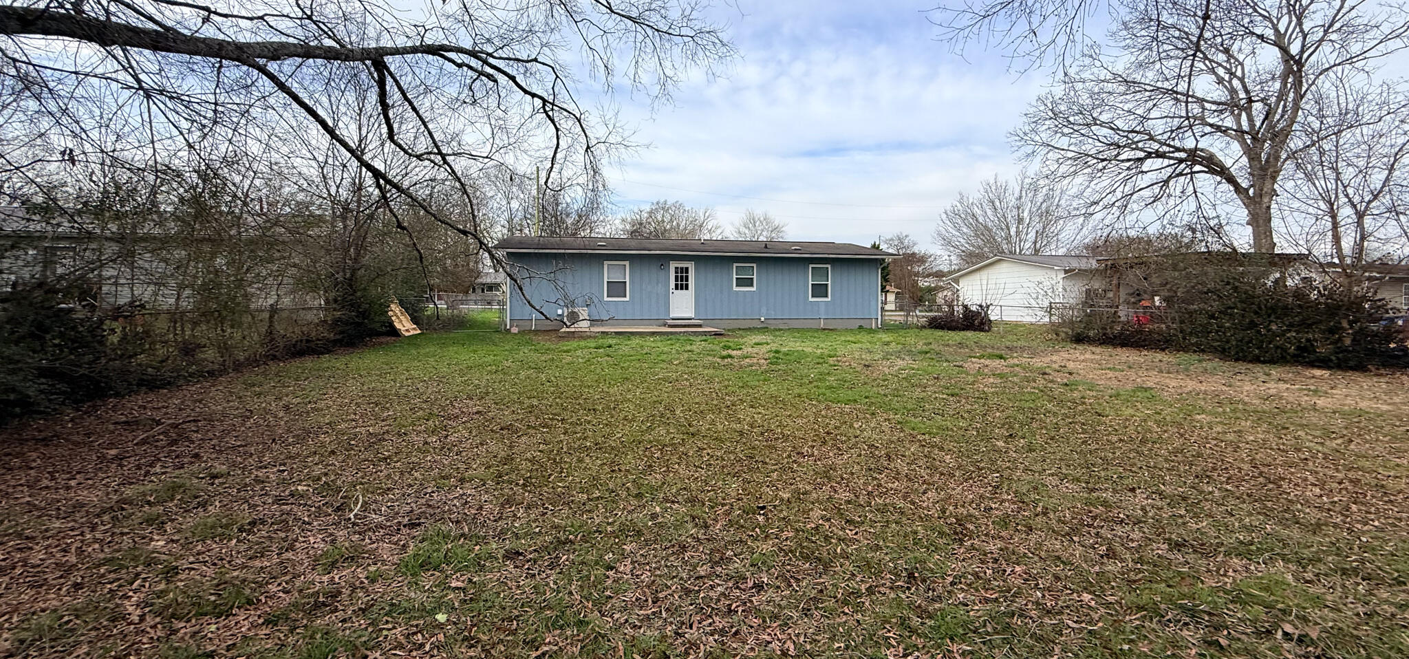 205 Robert E Lee Street