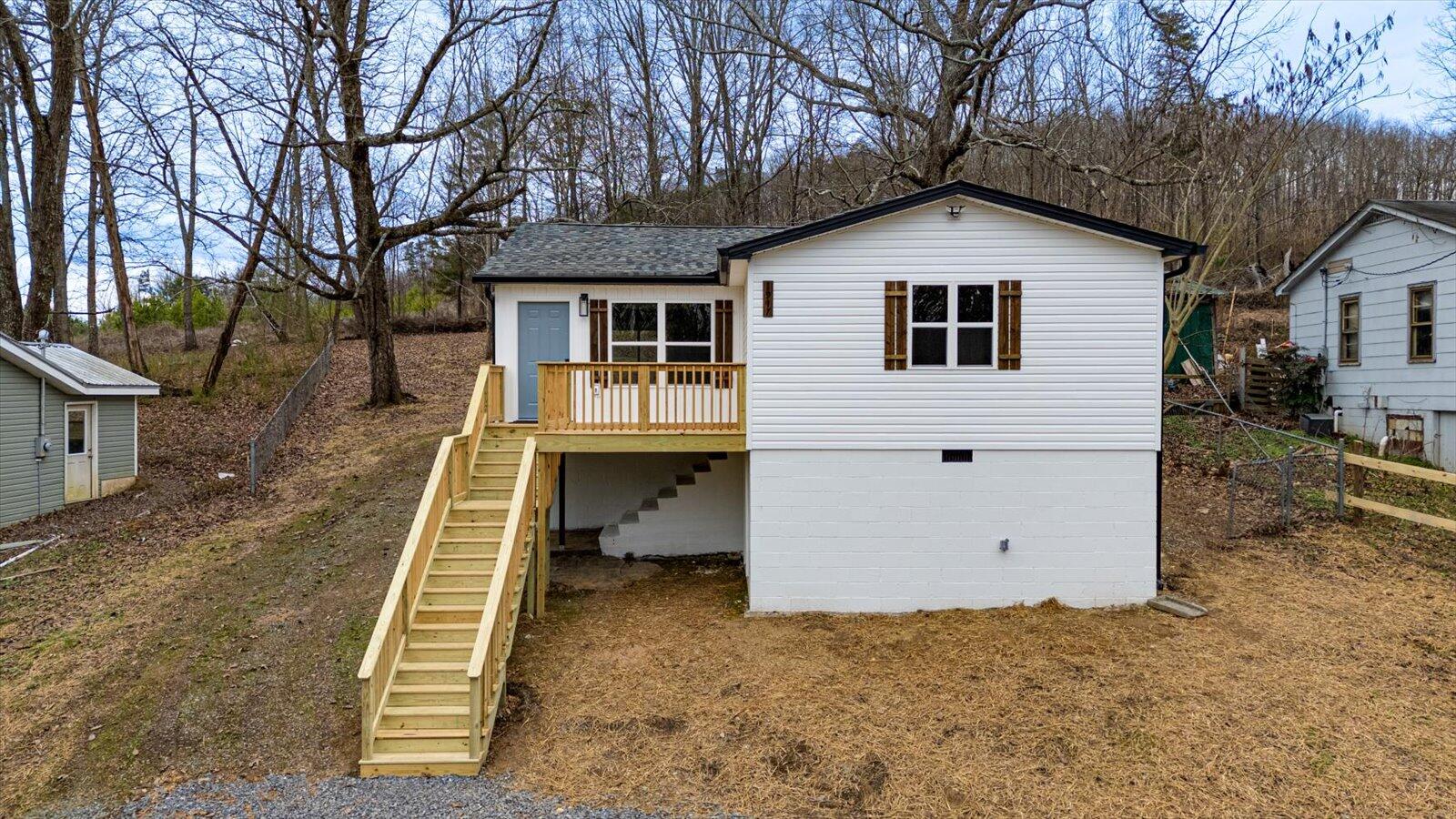 1917 Circle Drive SW