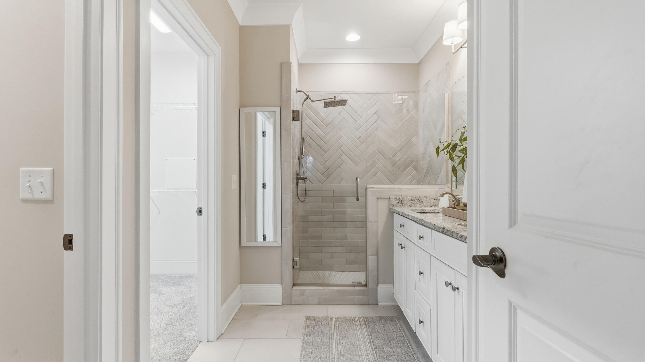 2819 Signal Farms Lane