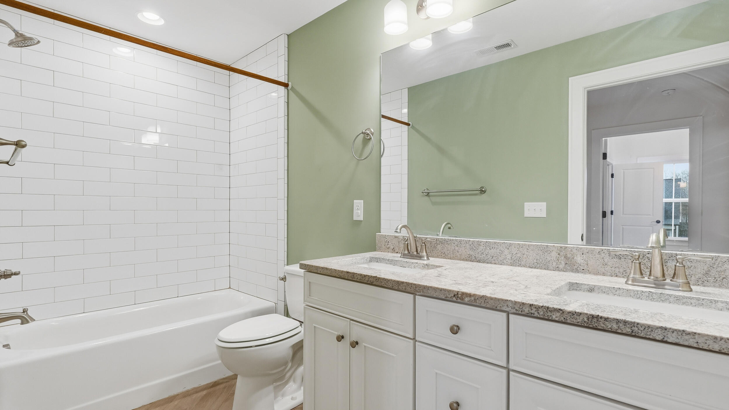 2819 Signal Farms Lane