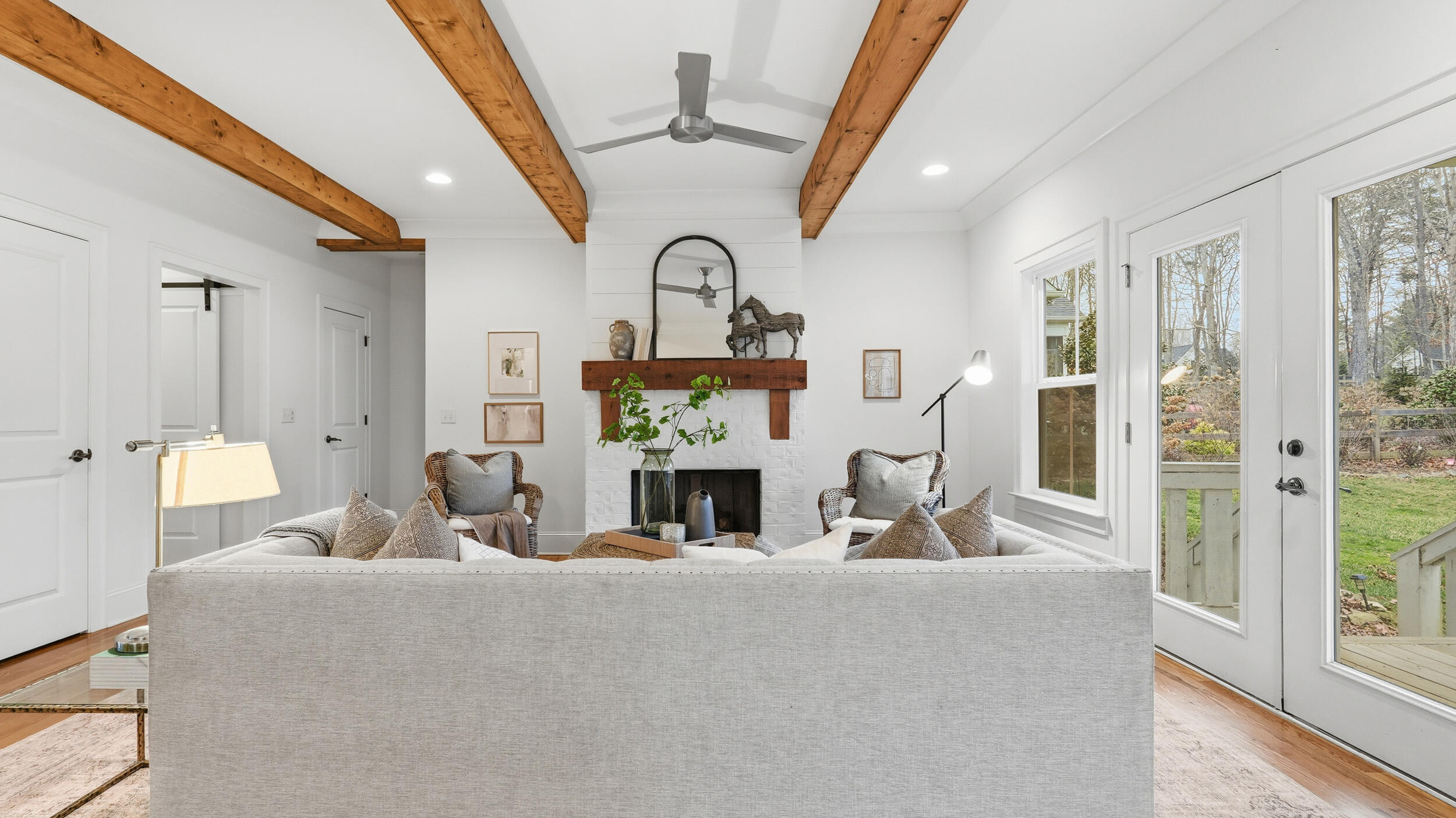 2819 Signal Farms Lane