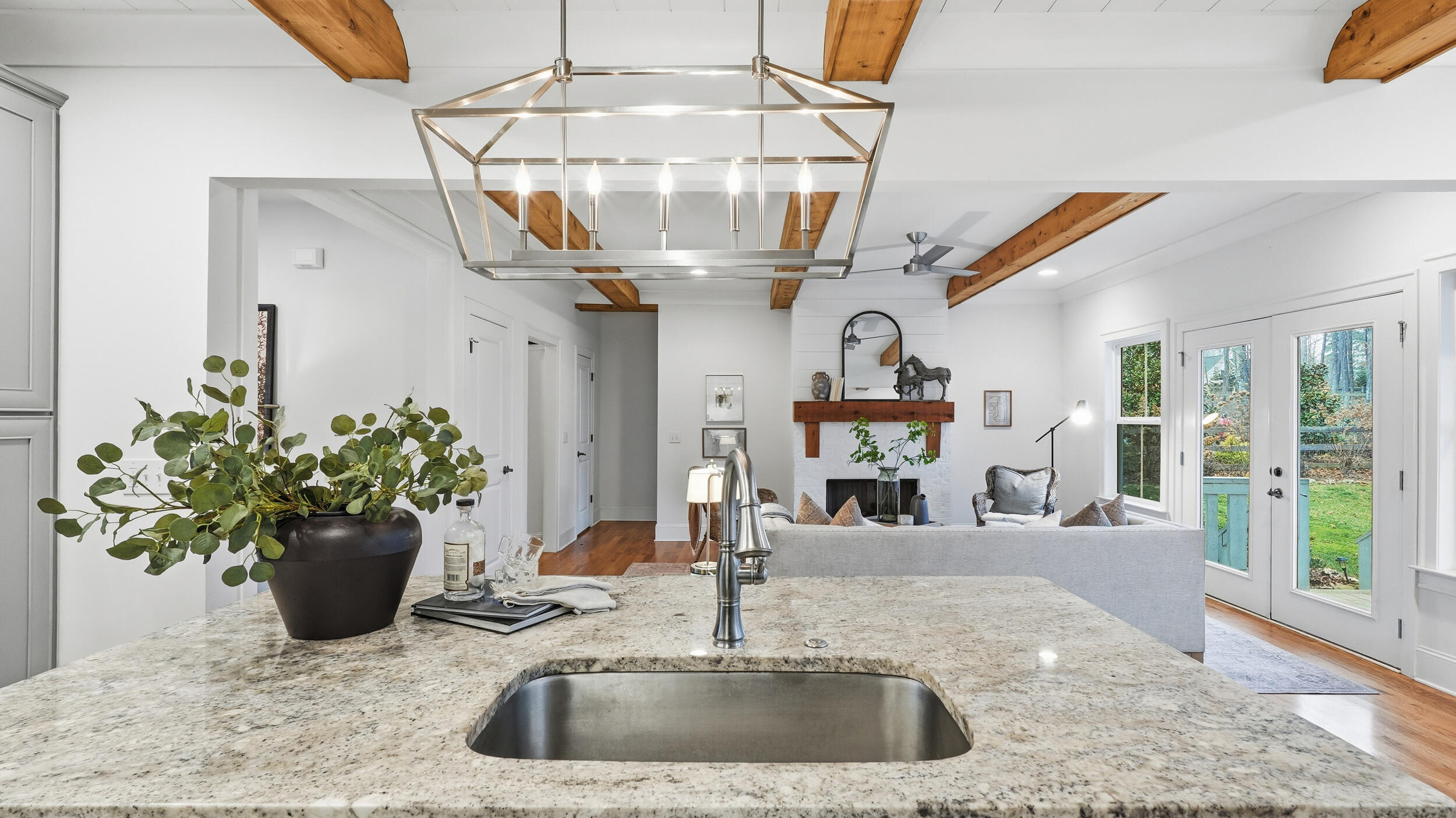 2819 Signal Farms Lane