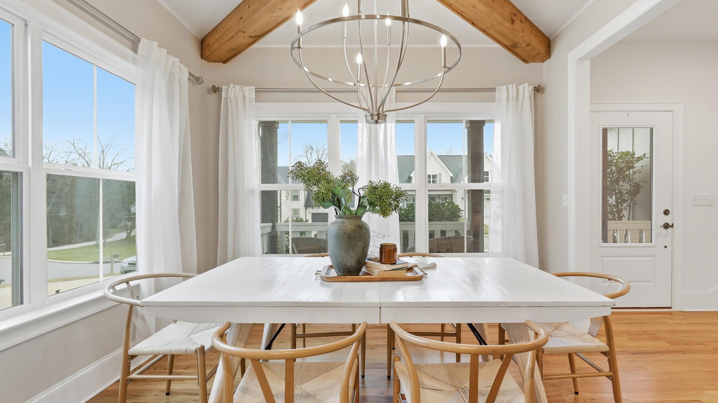 2819 Signal Farms Lane