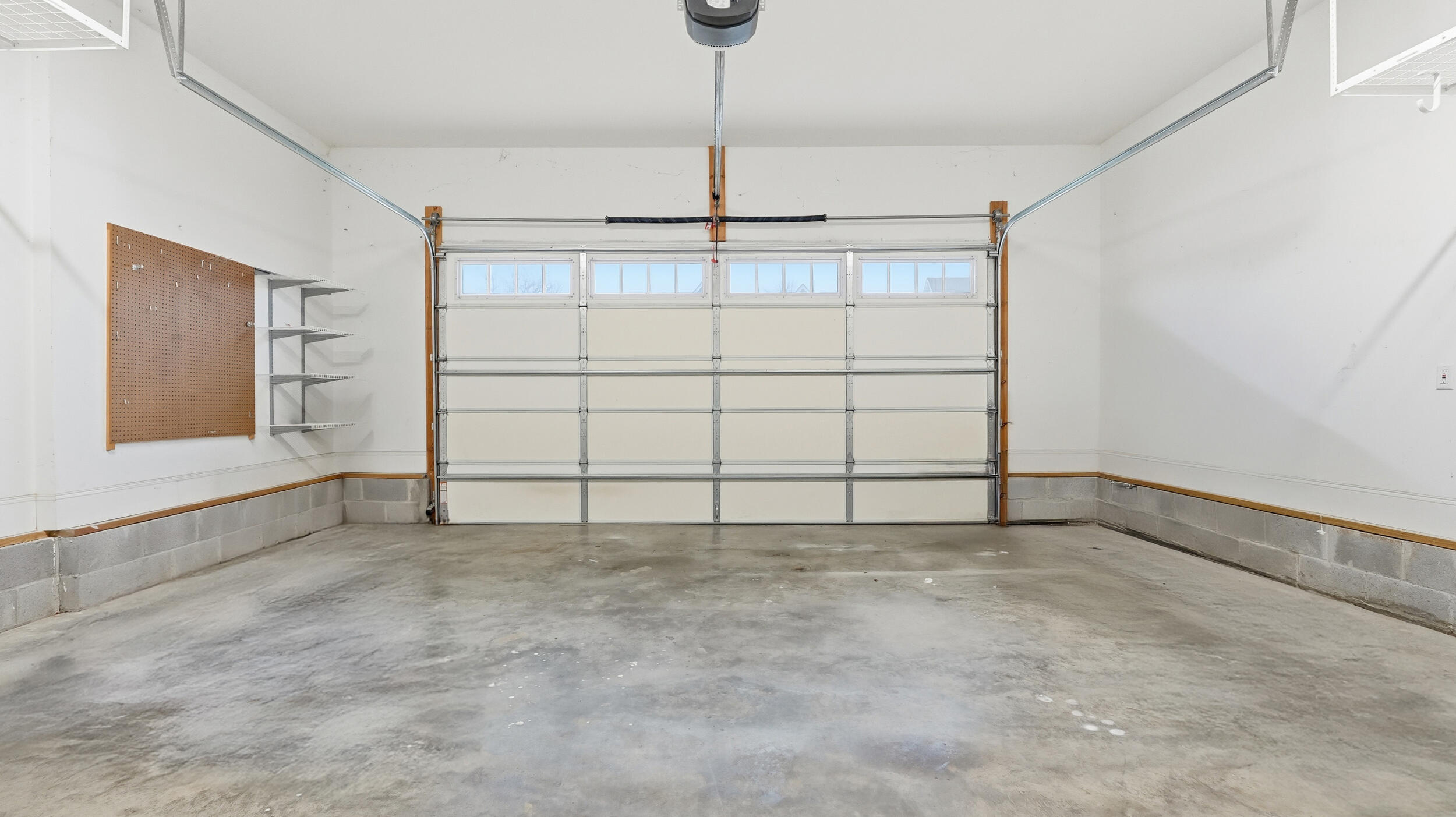 2819 Signal Farms Lane