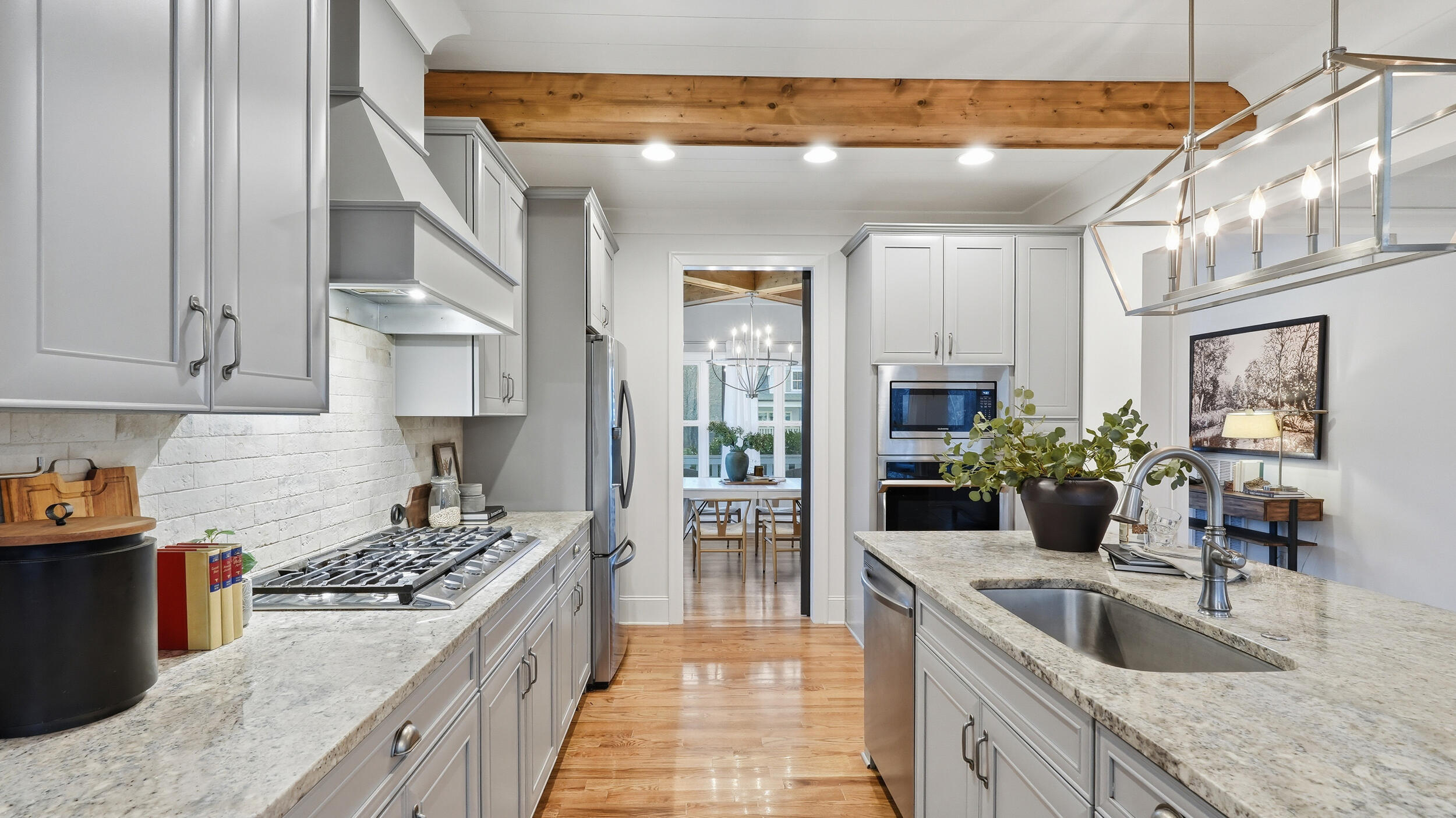 2819 Signal Farms Lane