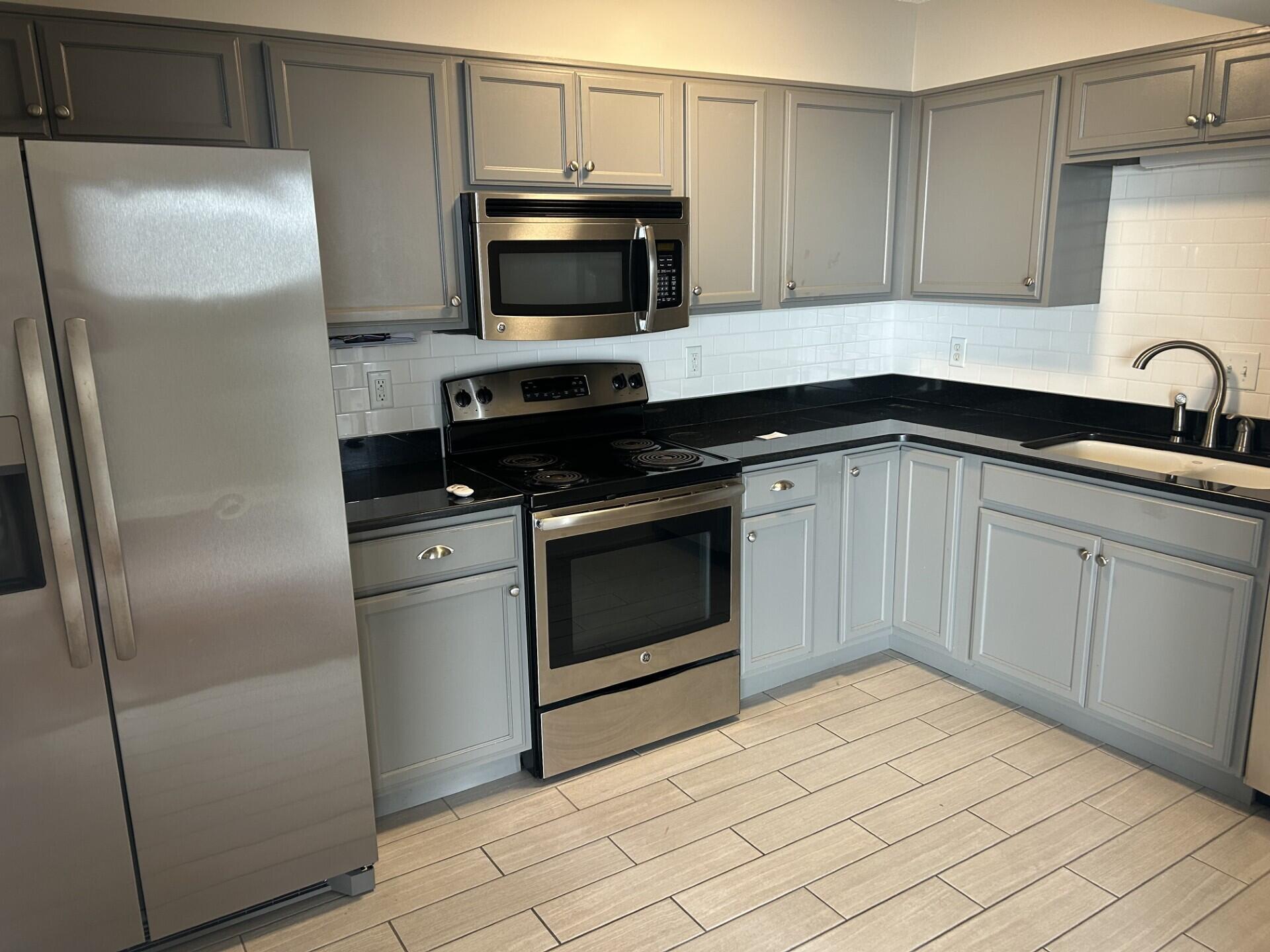 1131 Stringers Ridge Road, 7k