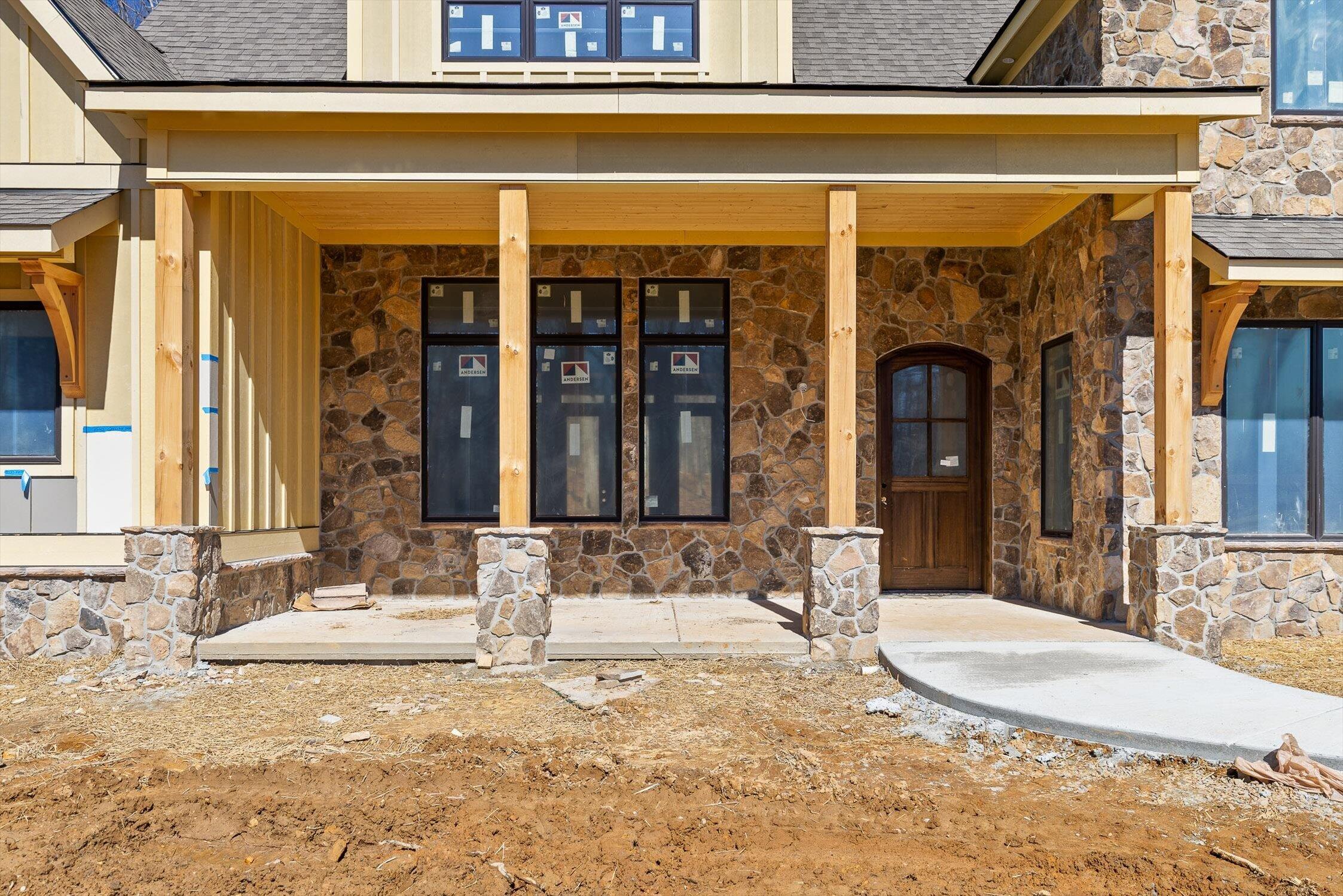 8553 Bear Paw Trail, (98)