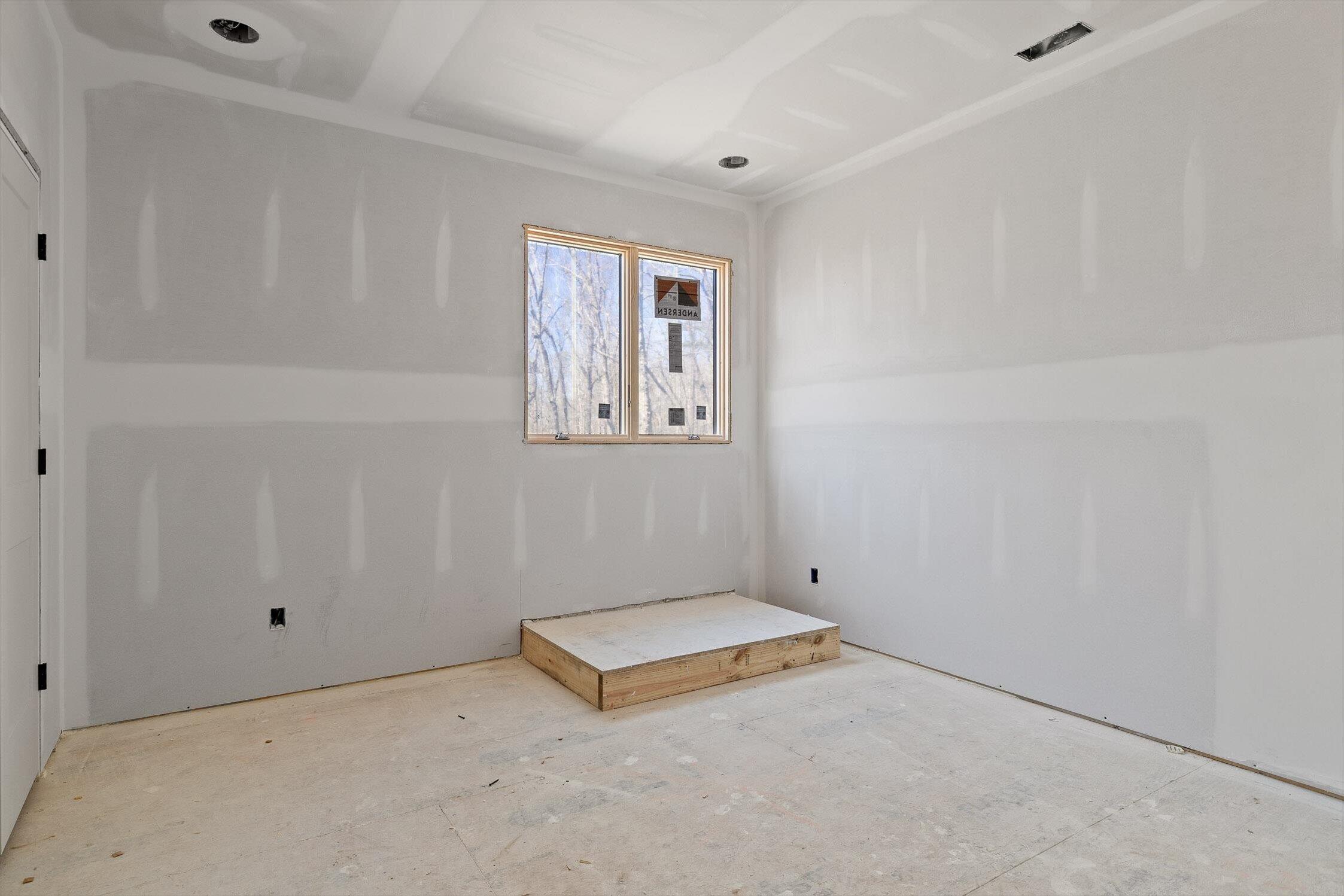 8553 Bear Paw Trail, (98)