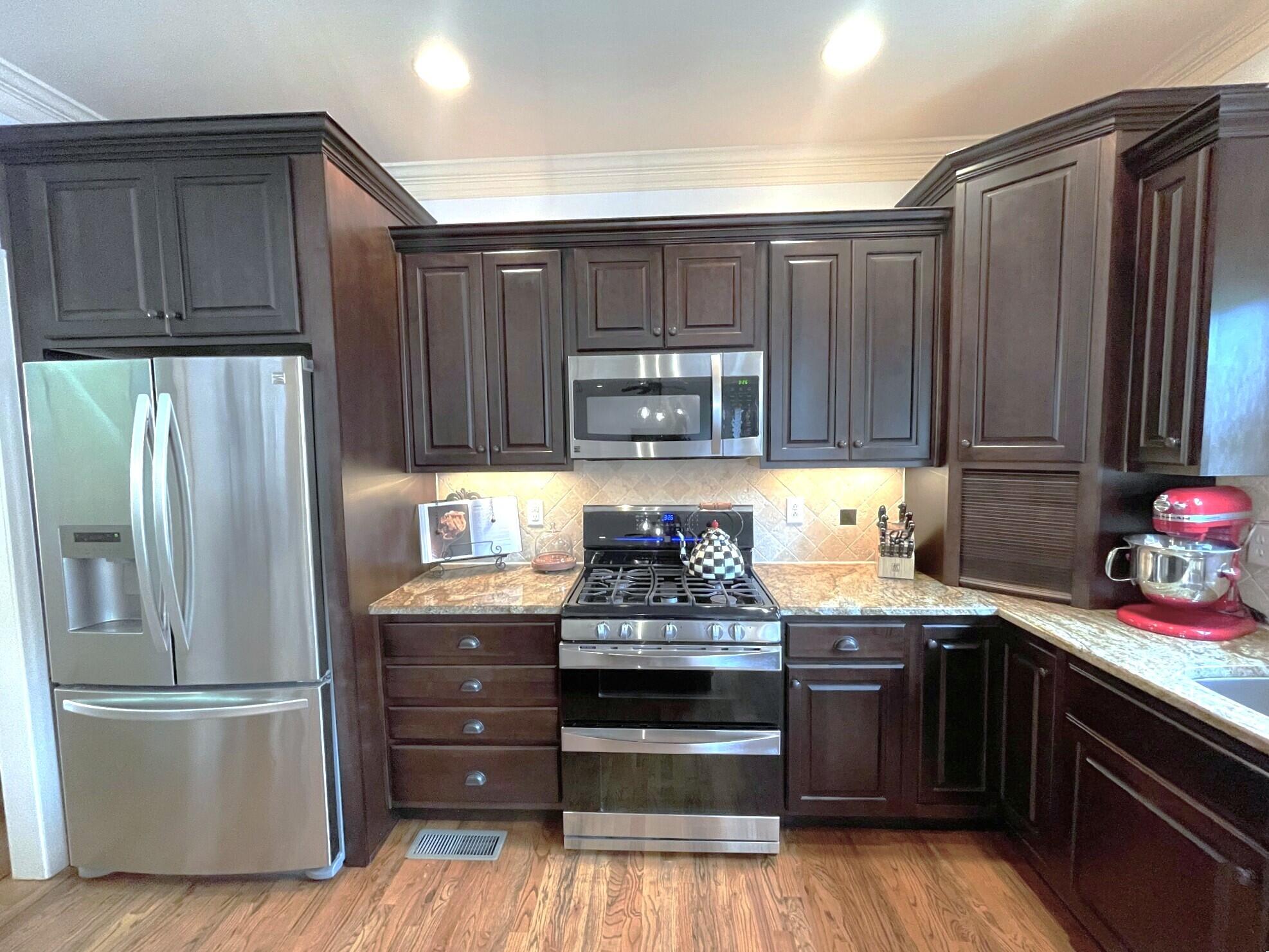 1044 Manassas Drive, 291