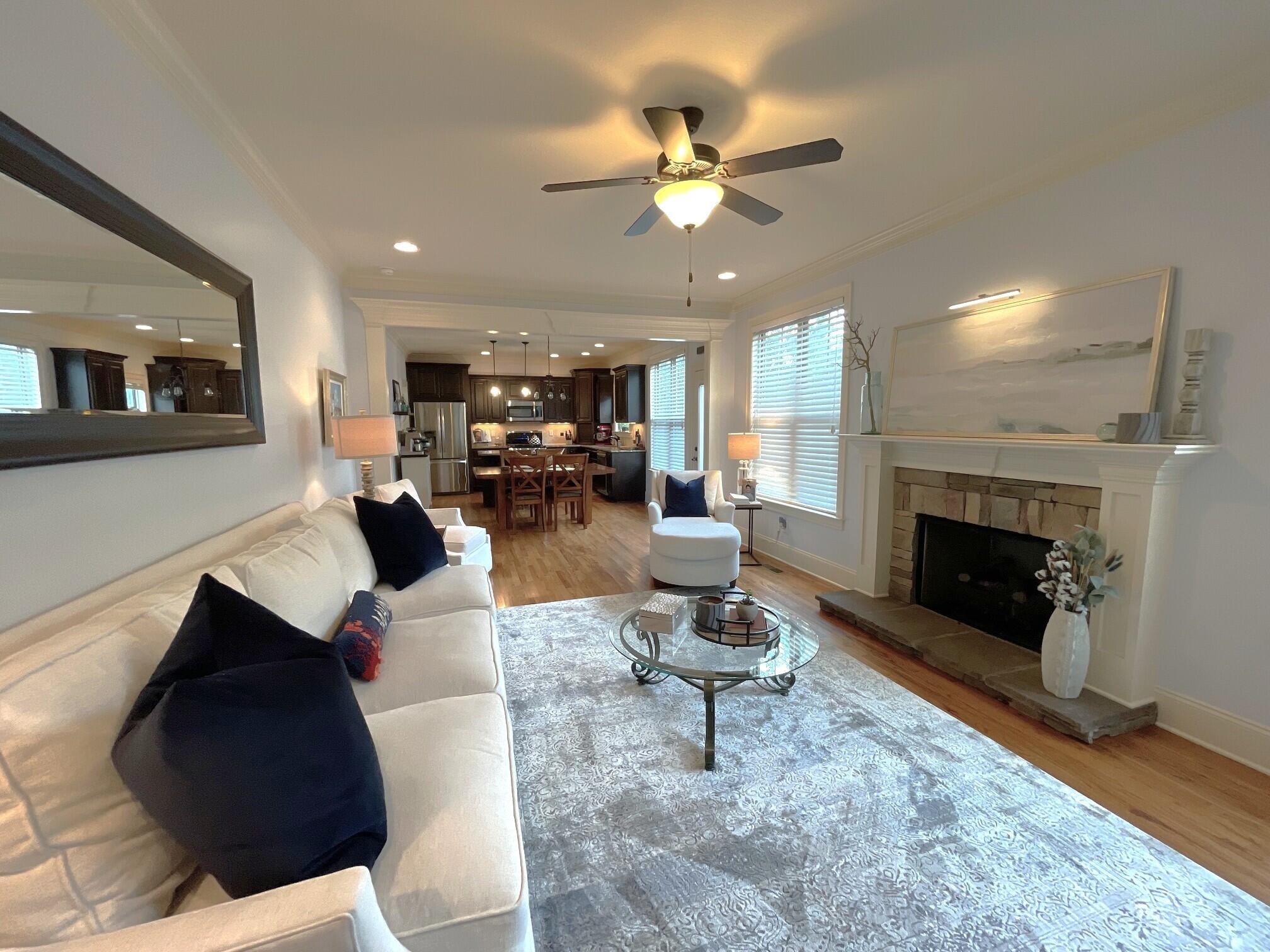 1044 Manassas Drive, 291