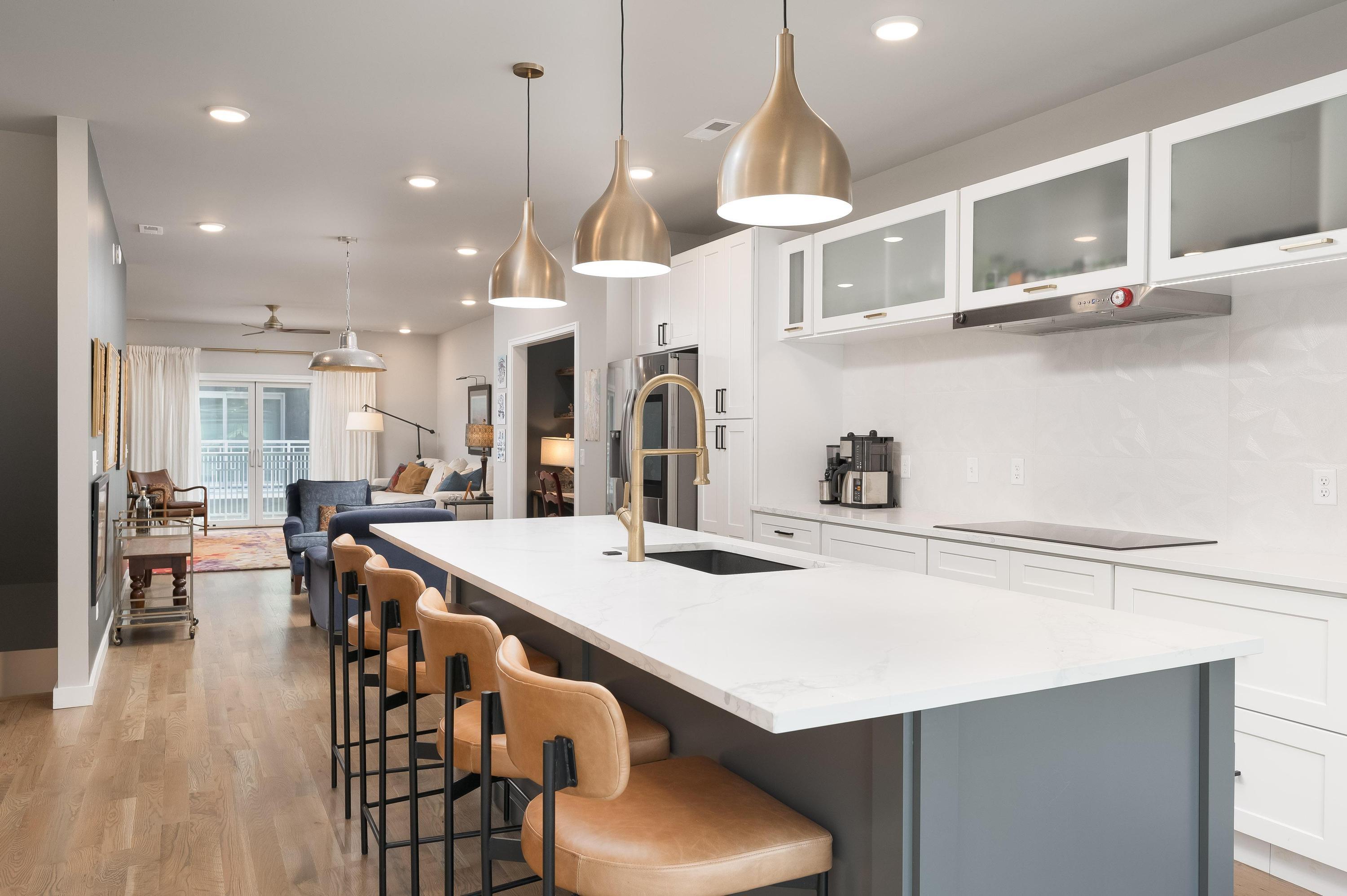 1505 Jefferson Street, 103