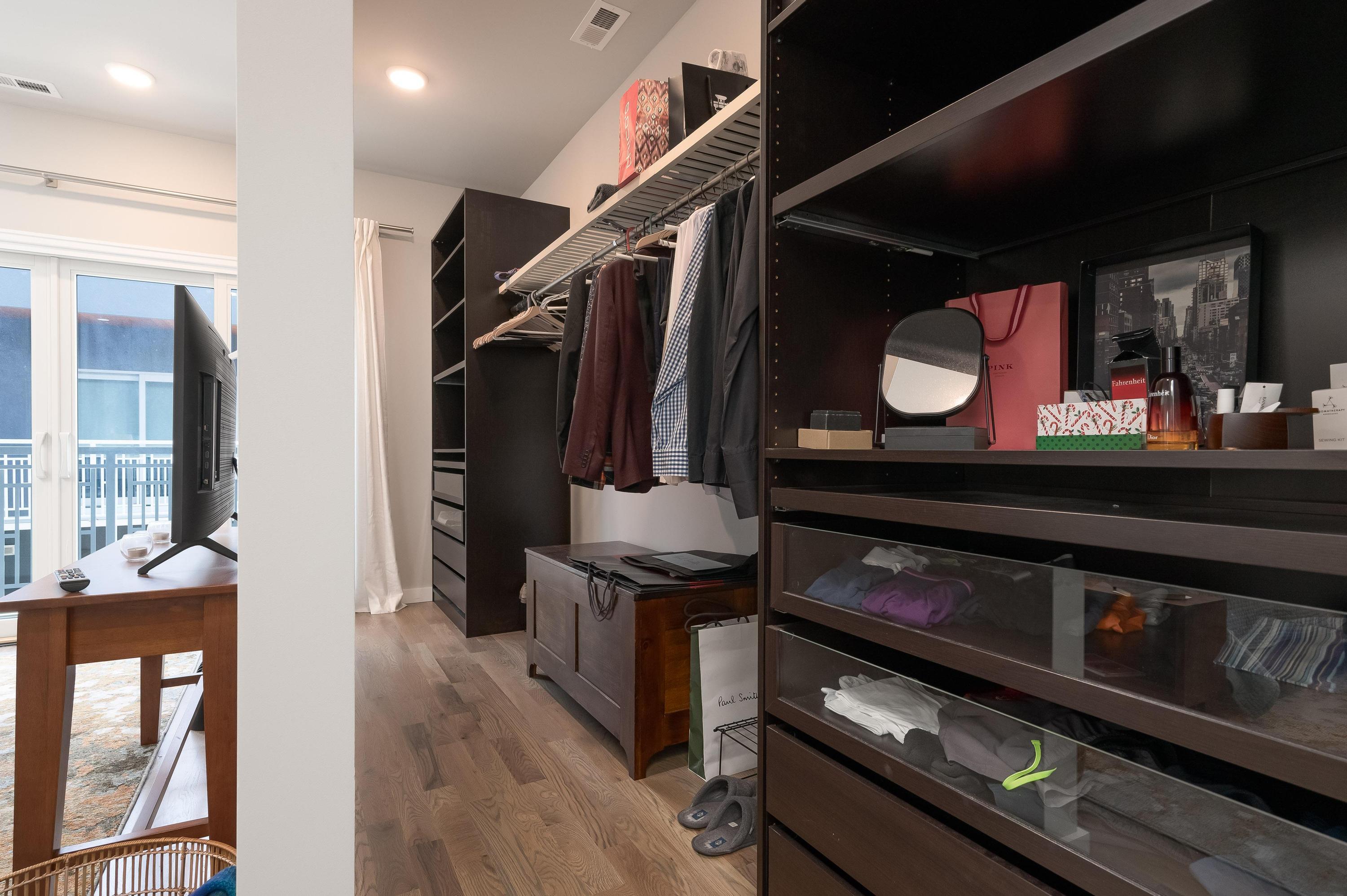 1505 Jefferson Street, 103