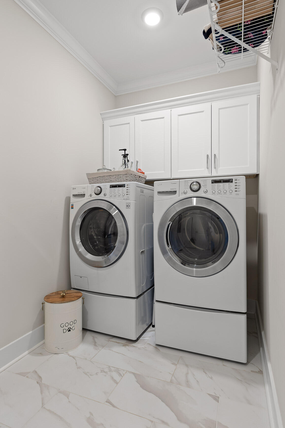 953 Equestrian Drive