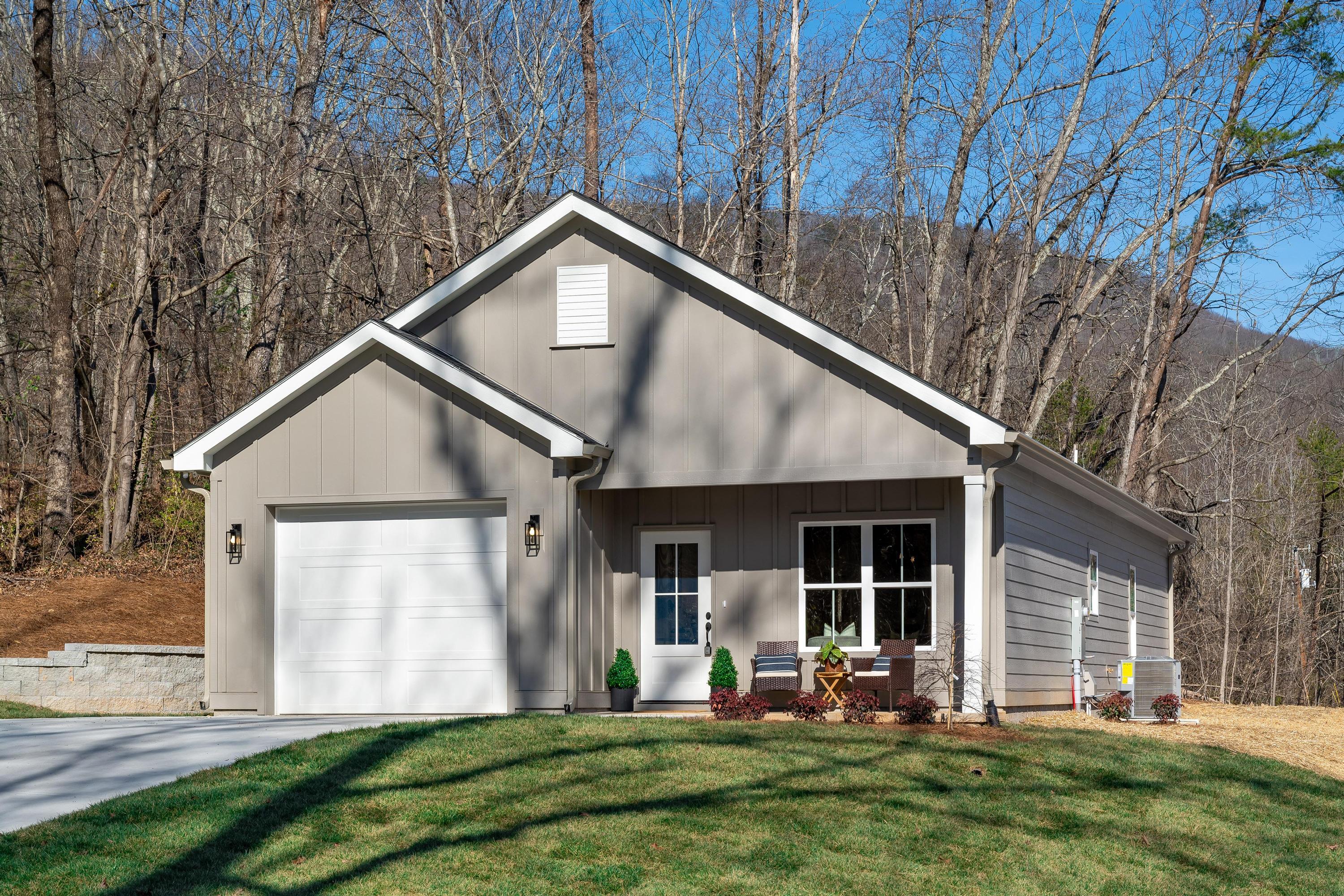 3417 Harris Lane
