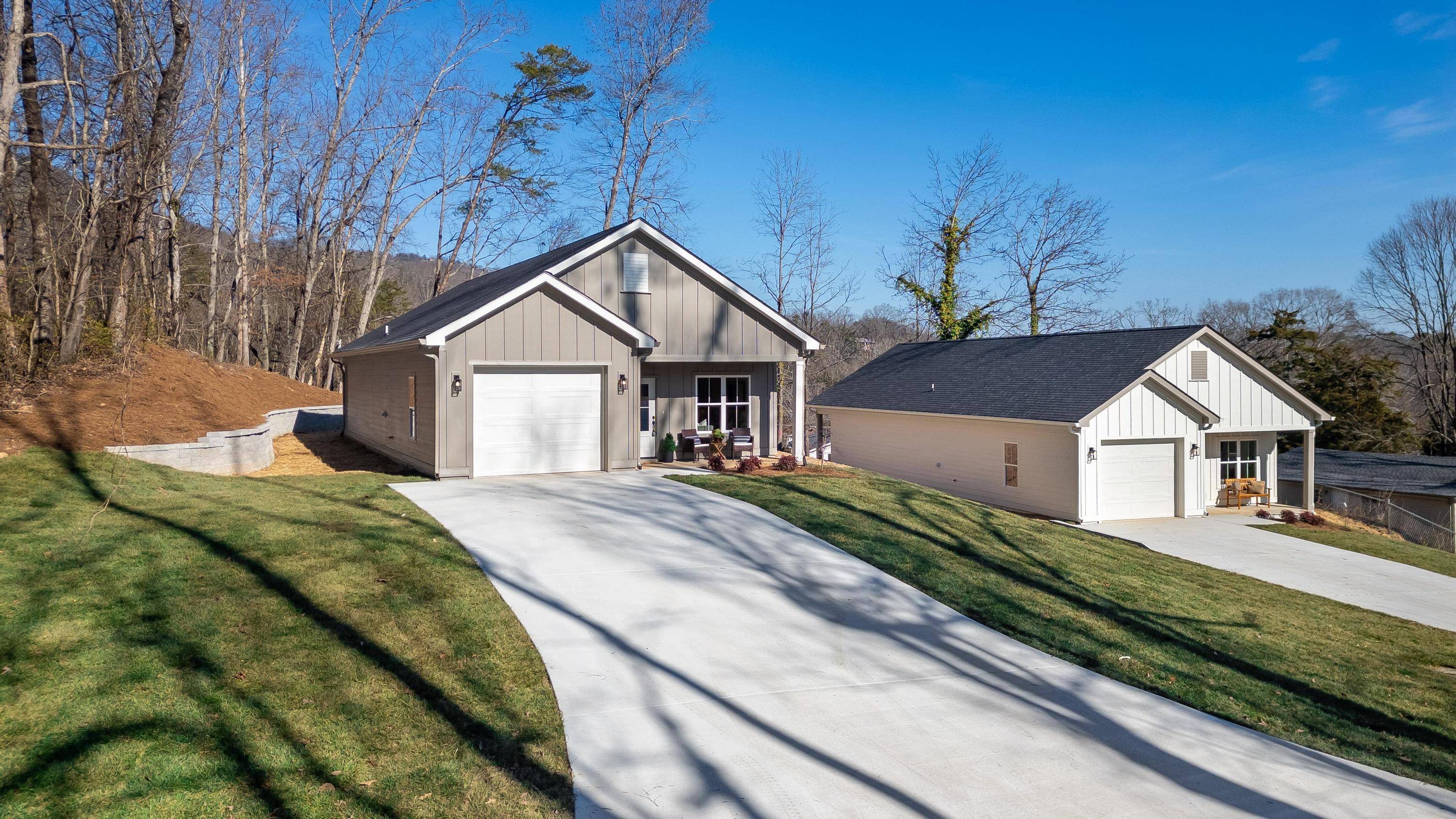 3417 Harris Lane