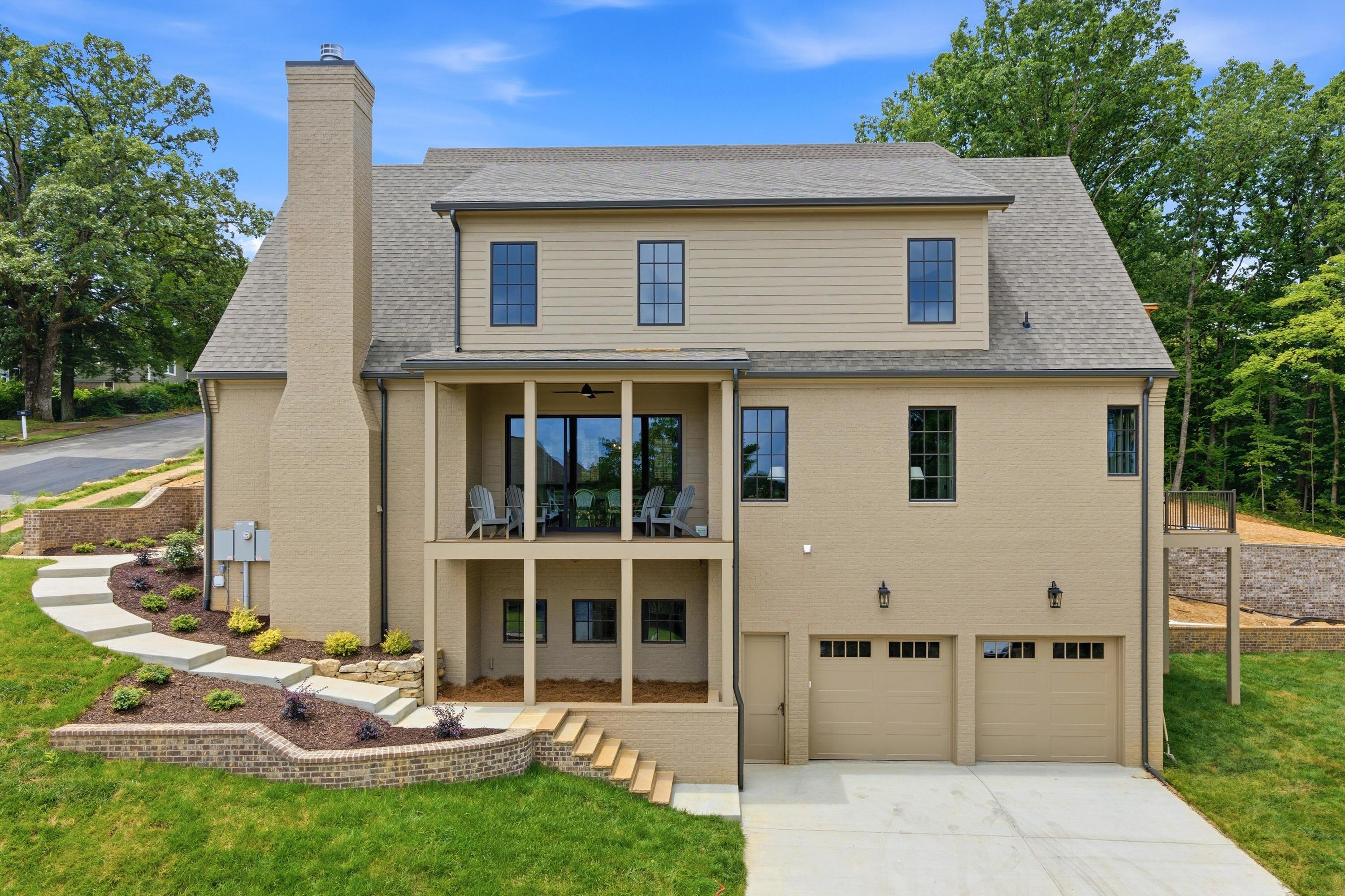 1037 Garnett Avenue