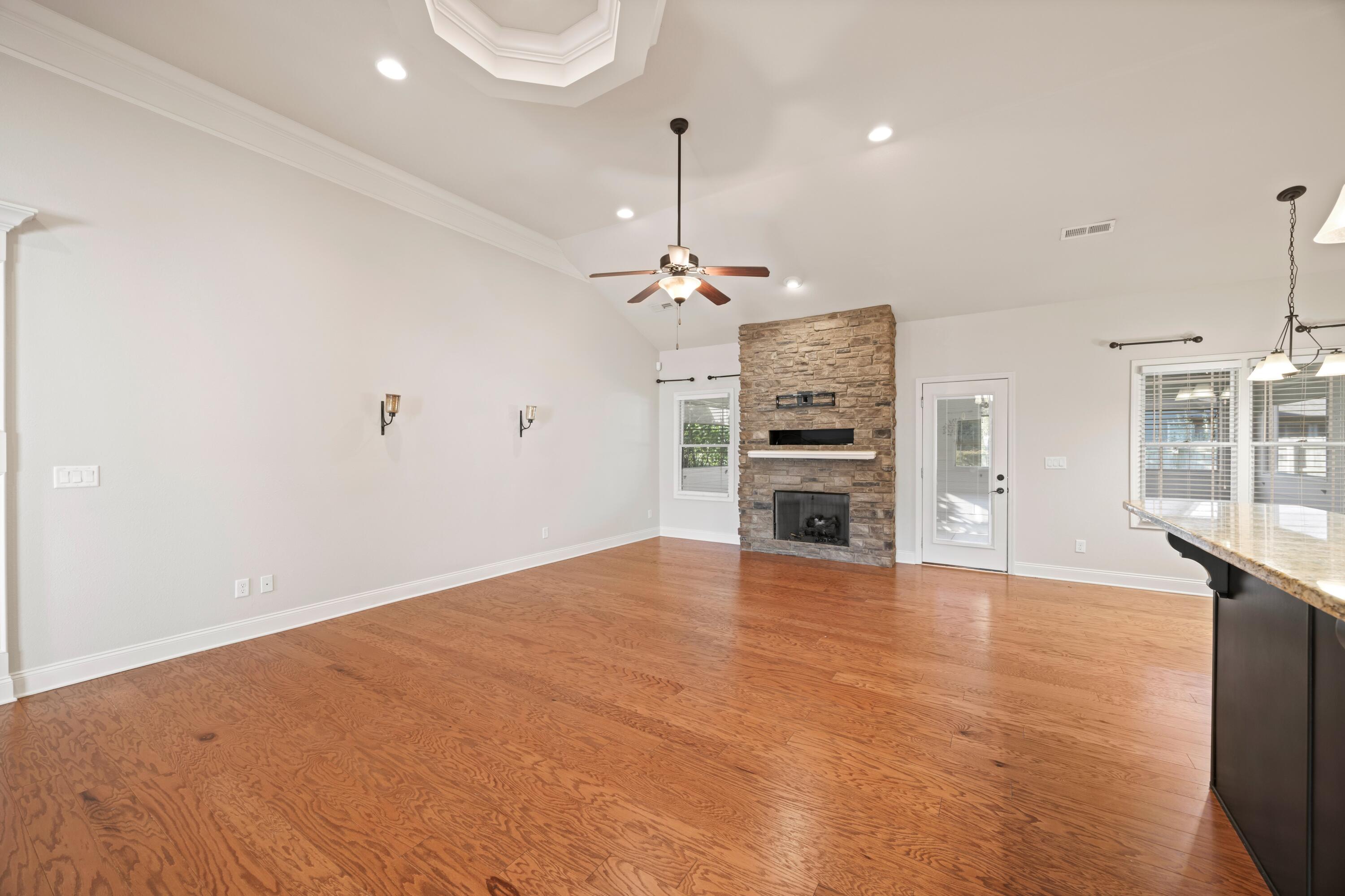 5940 Sunset Canyon Drive