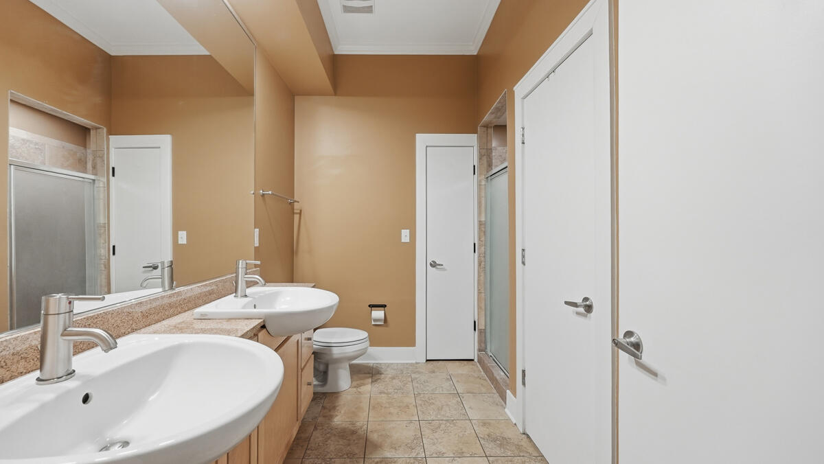 129 Walnut Street, Unit 214