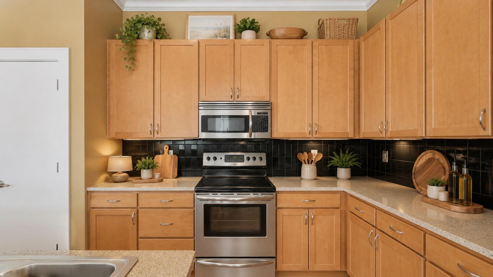 129 Walnut Street, Unit 214