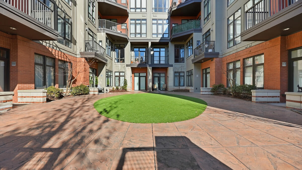 129 Walnut Street, Unit 214