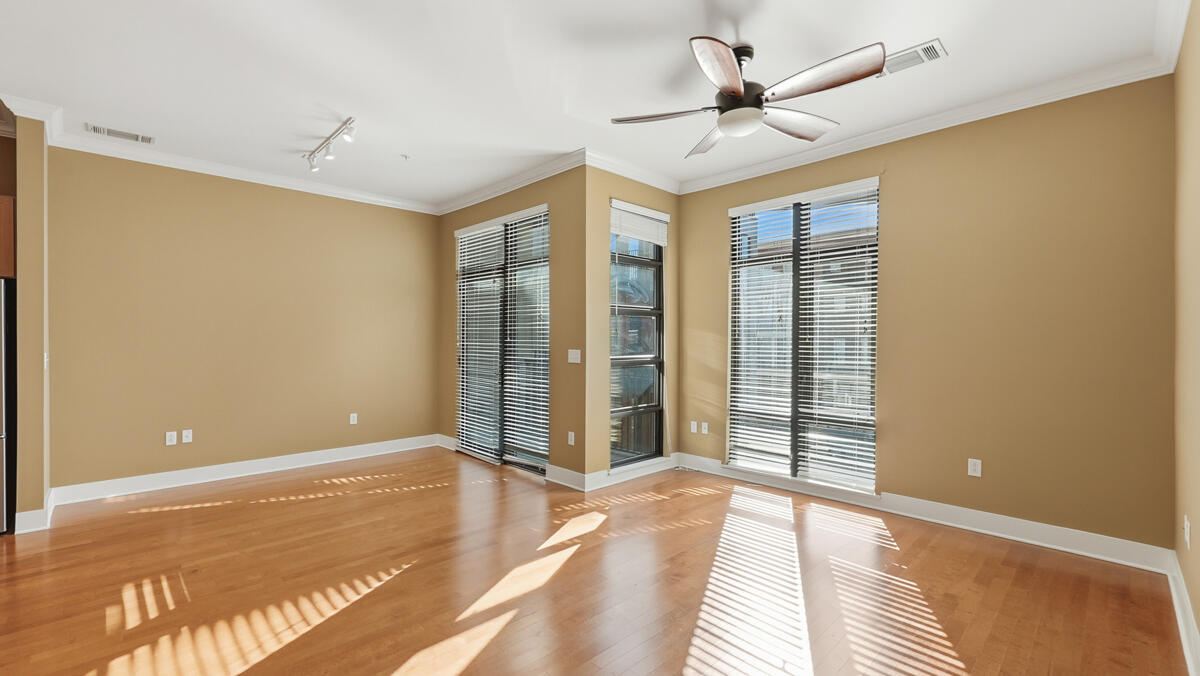 129 Walnut Street, Unit 214
