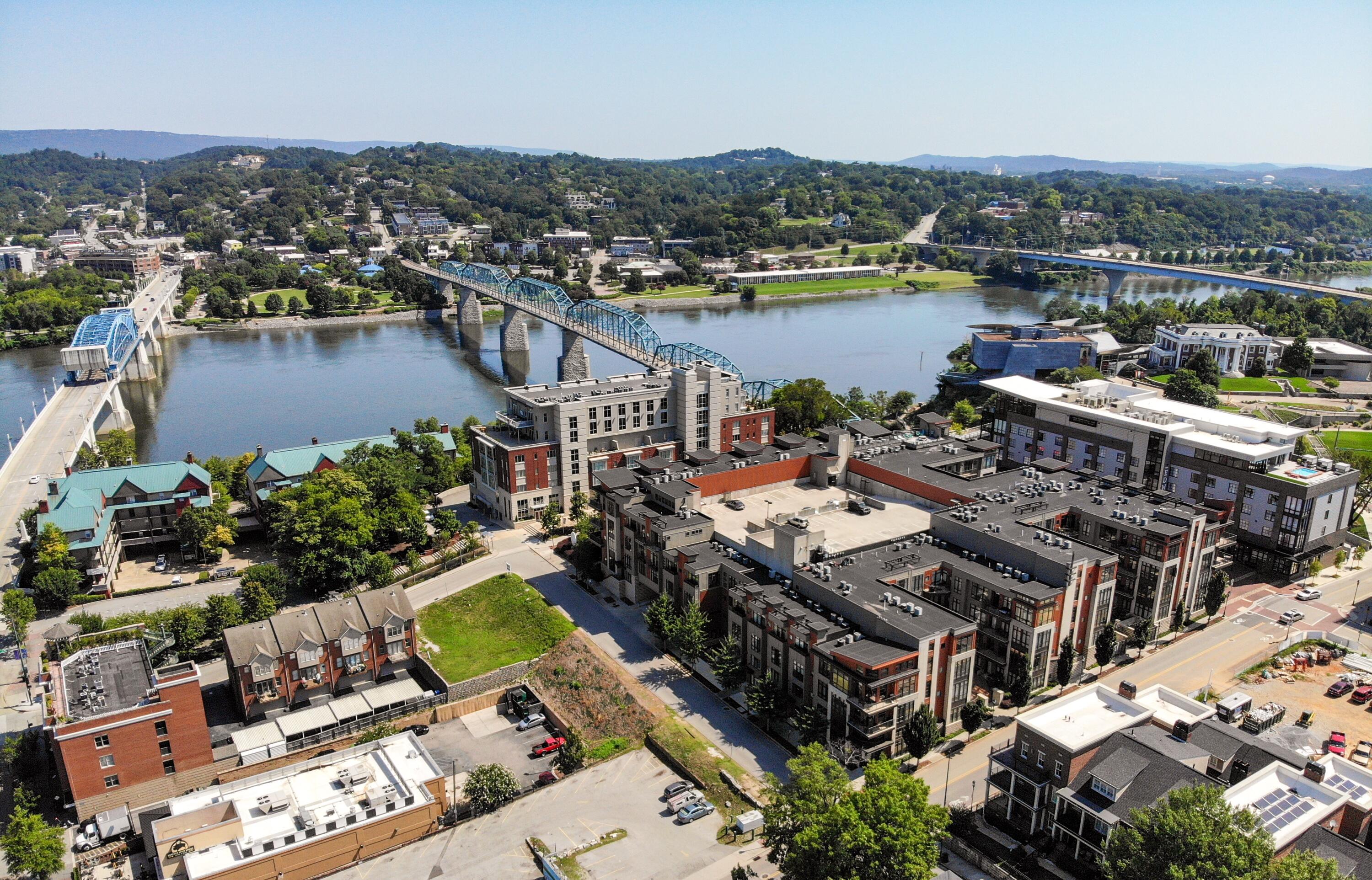 129 Walnut Street, Unit 214