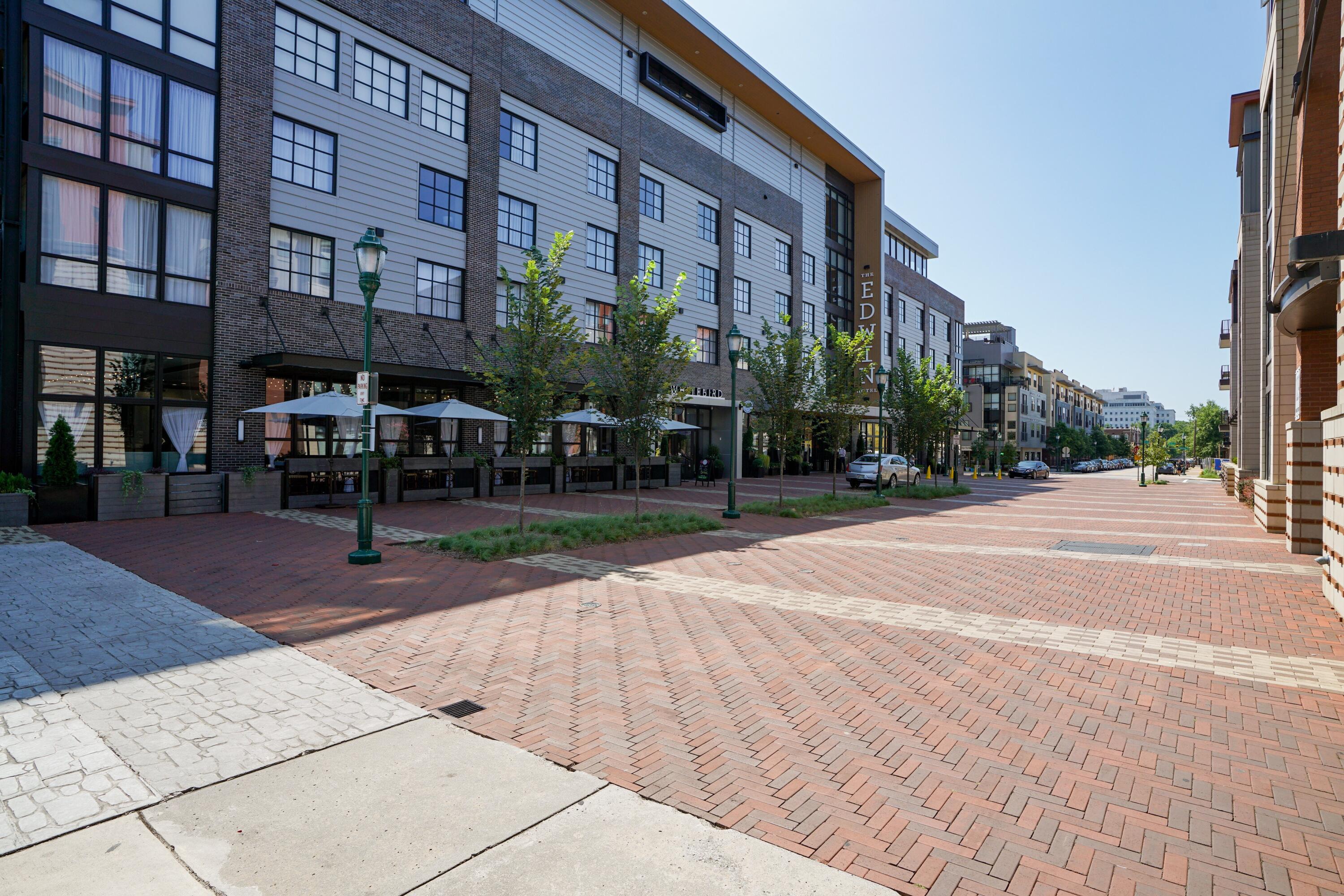 129 Walnut Street, Unit 214