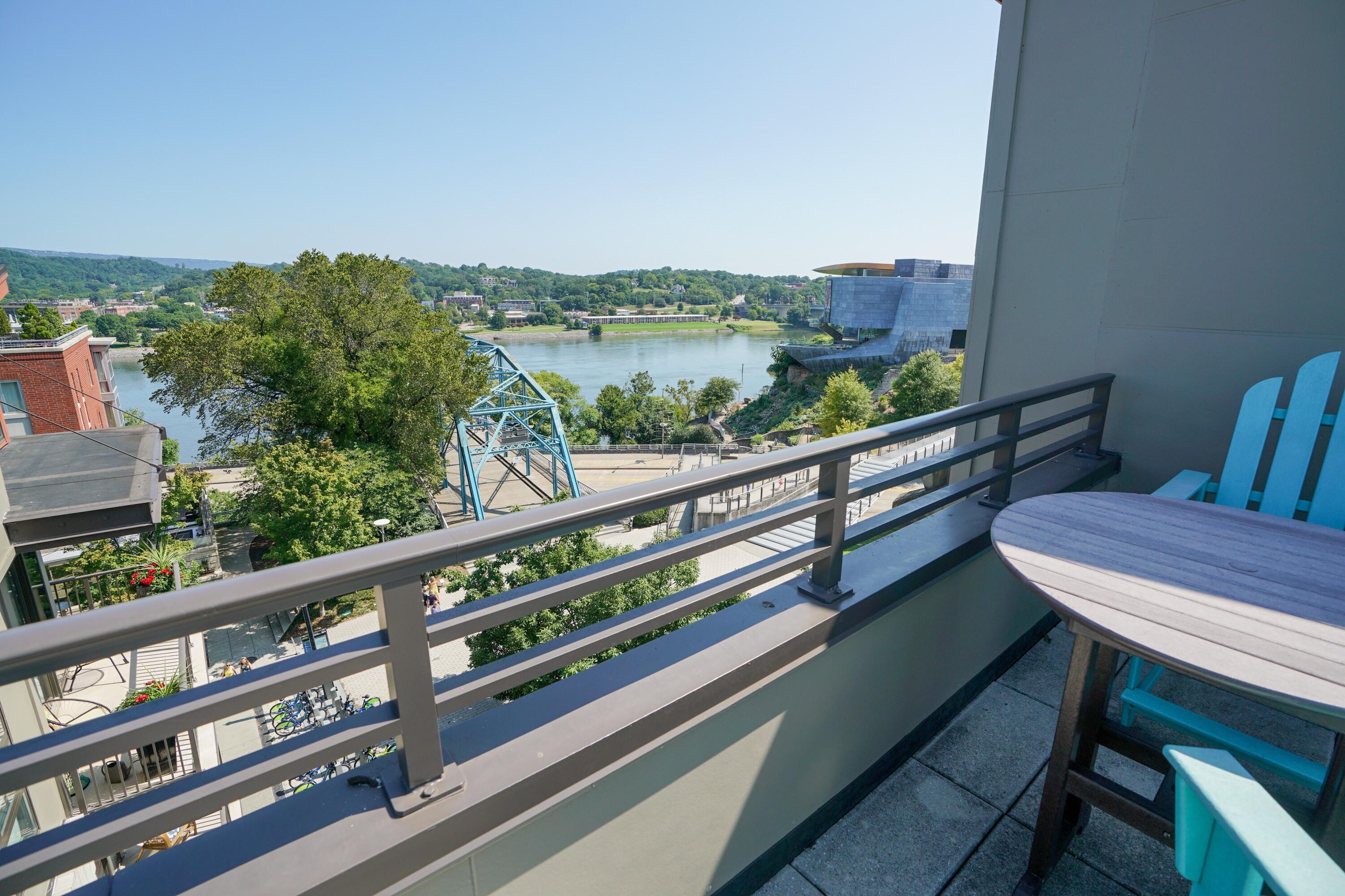 129 Walnut Street, Unit 214