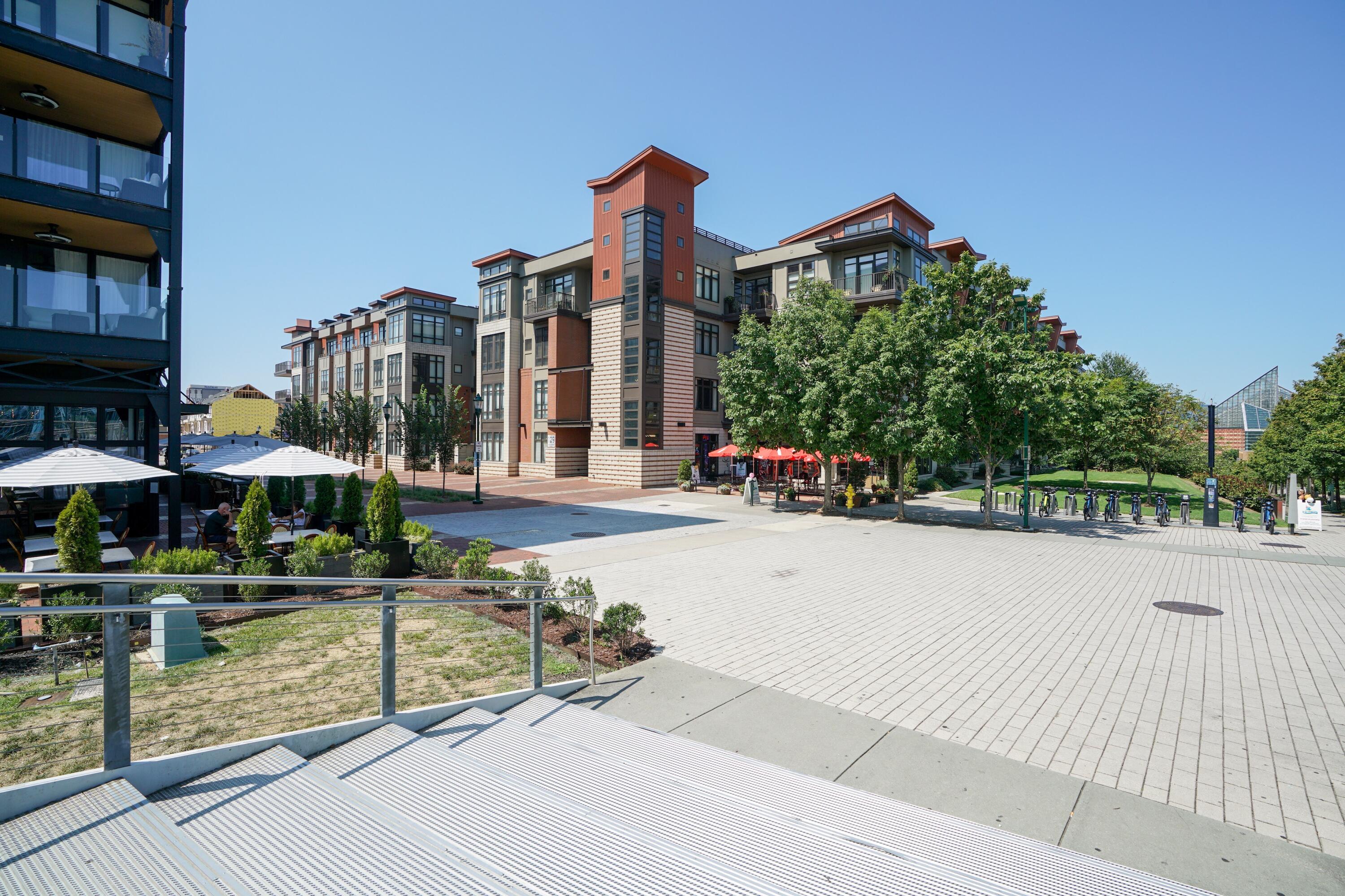 129 Walnut Street, Unit 214