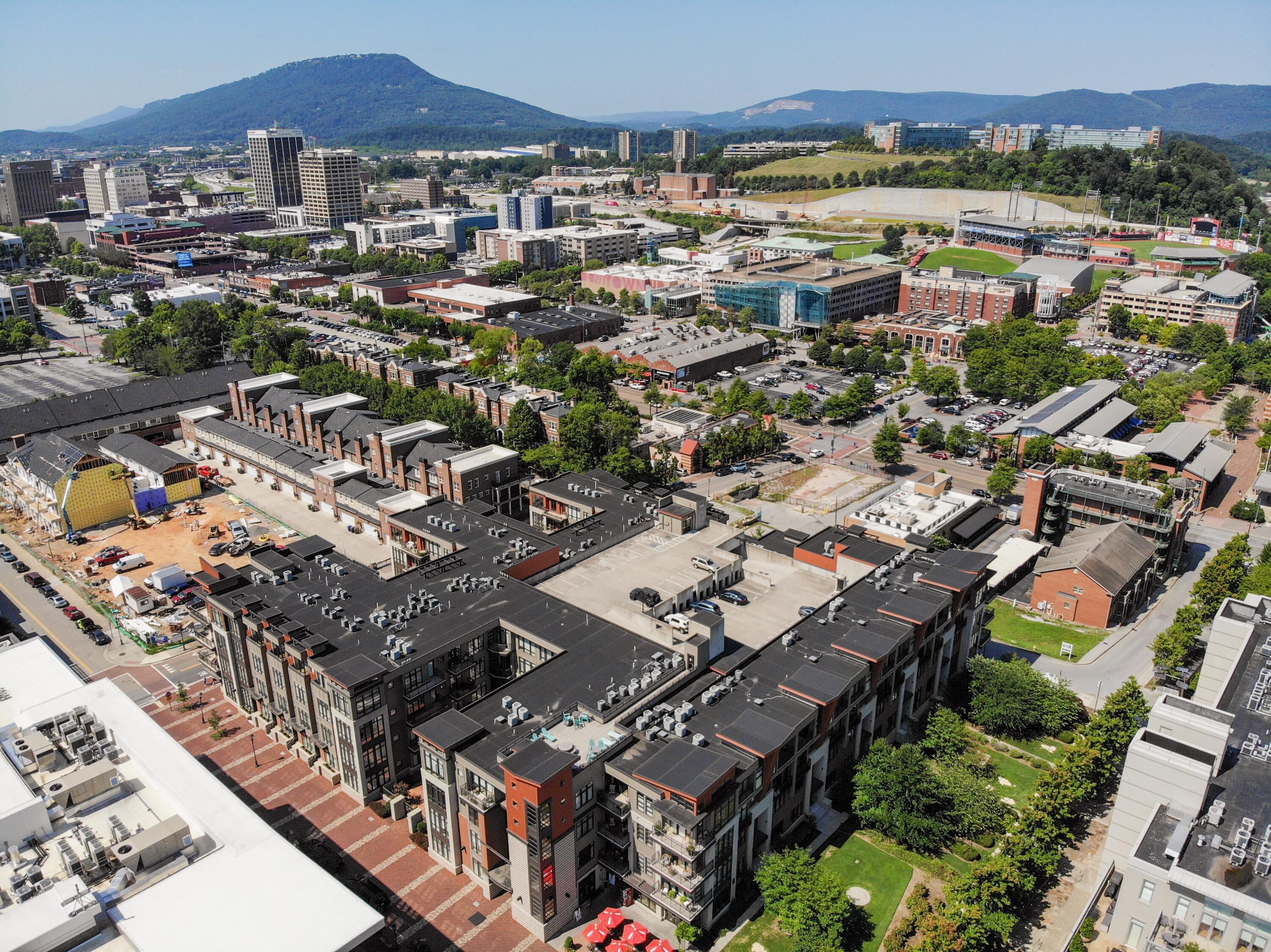 129 Walnut Street, Unit 214