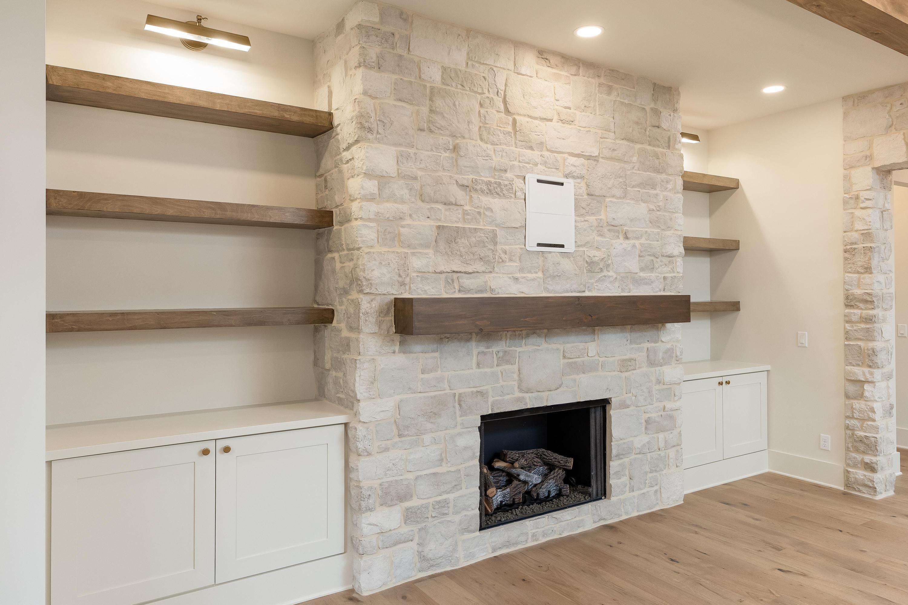 1447 Bent Hickory Road, (90)