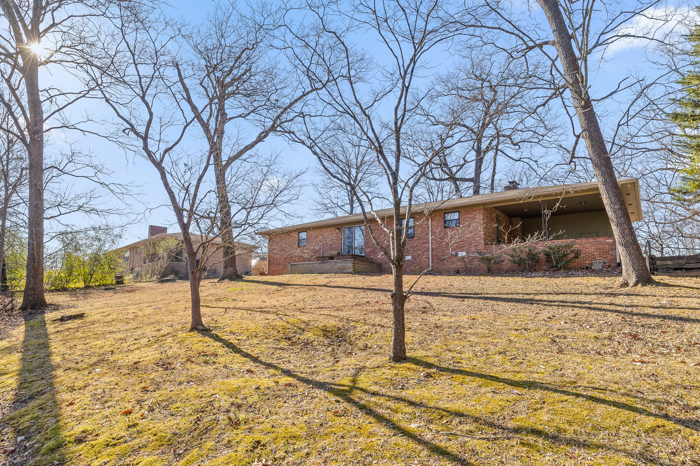 5904 Crestview Drive