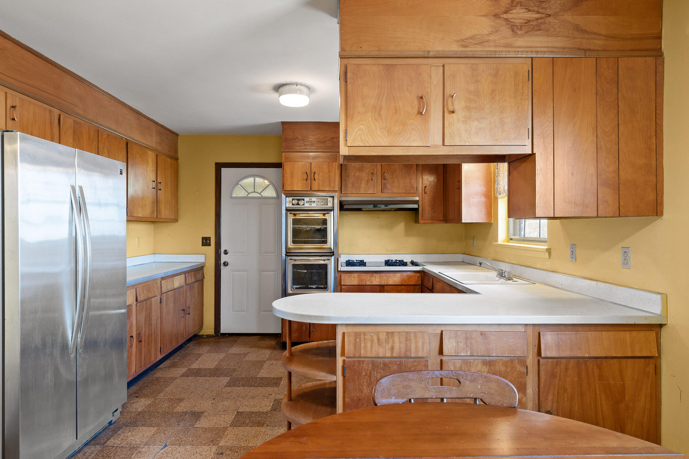 5904 Crestview Drive