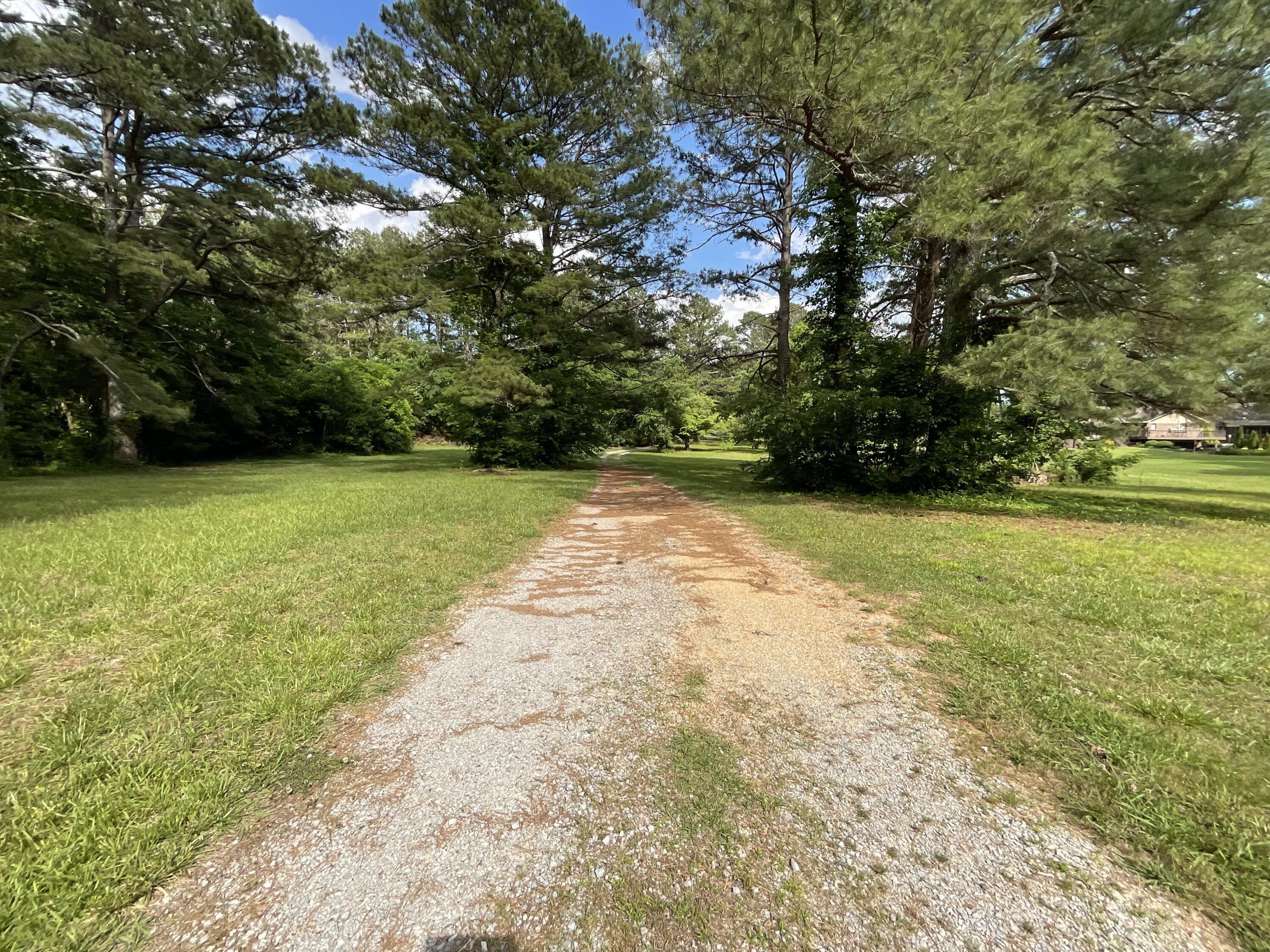 8211 Snow Hill Road