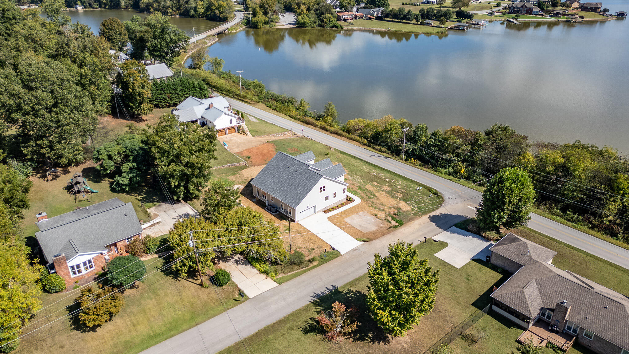 8211 Snow Hill Road