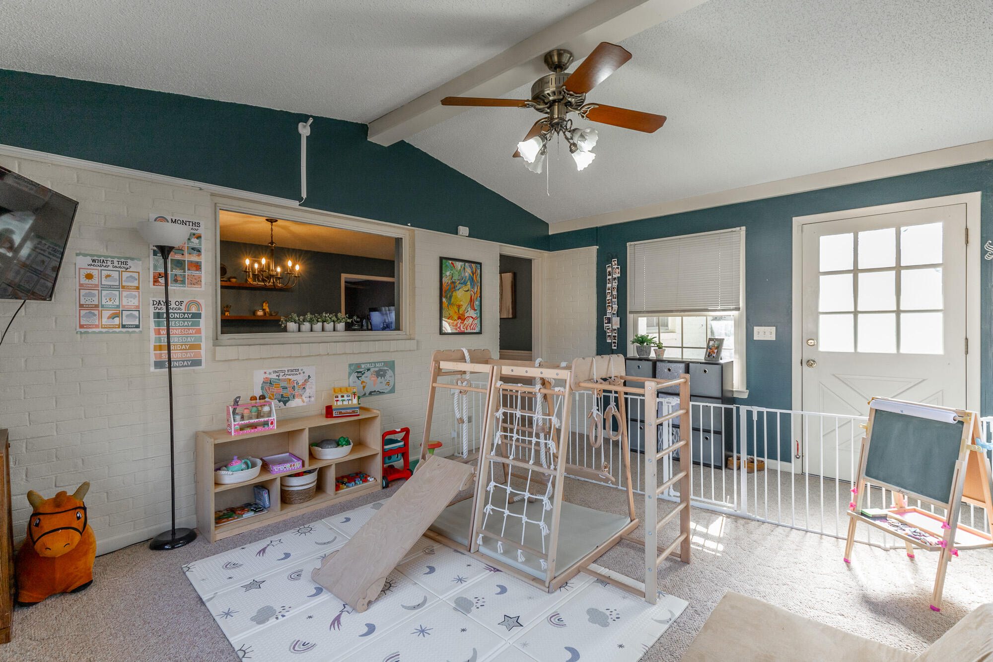 1119 Hillsboro Drive