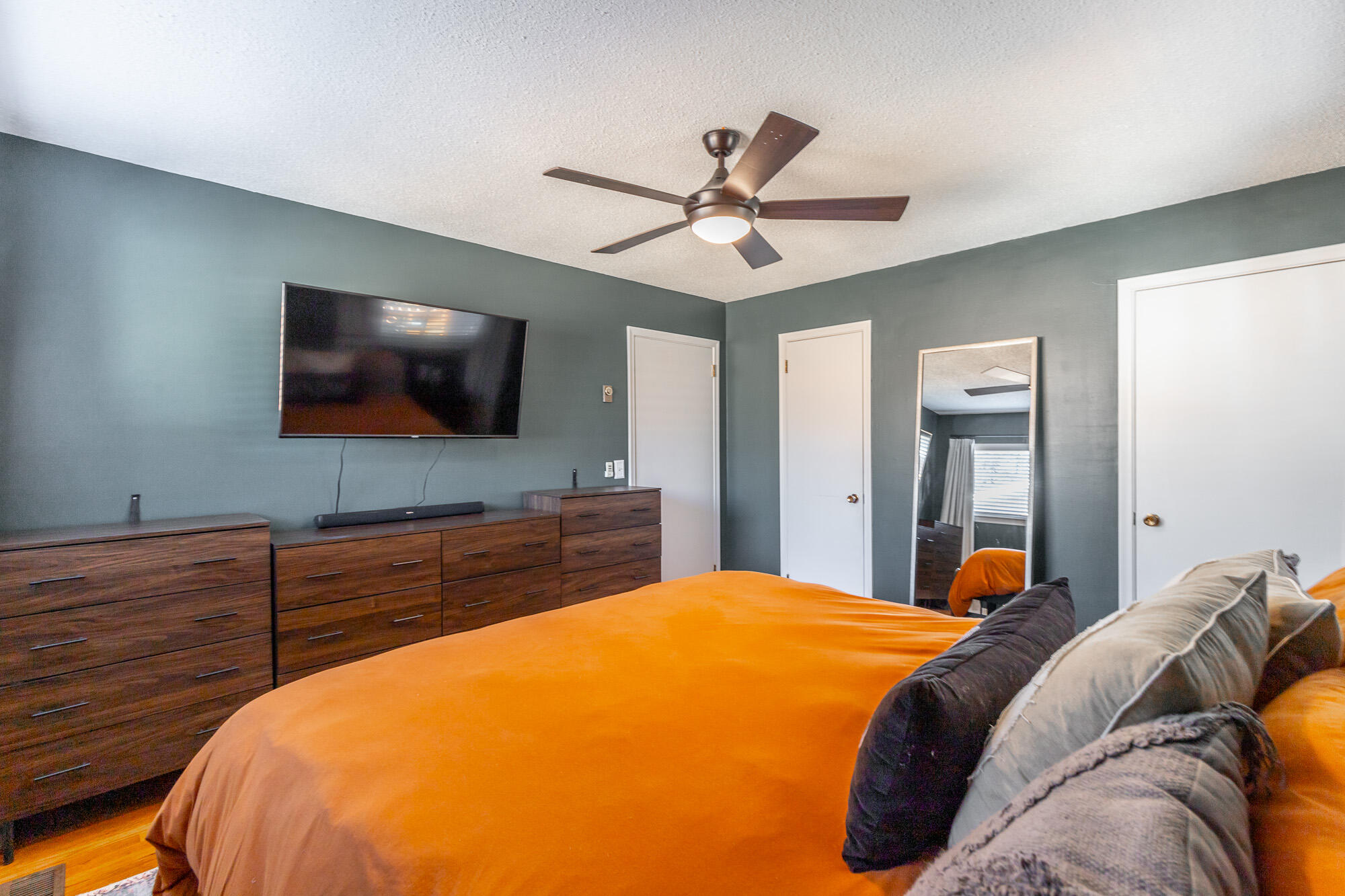 1119 Hillsboro Drive