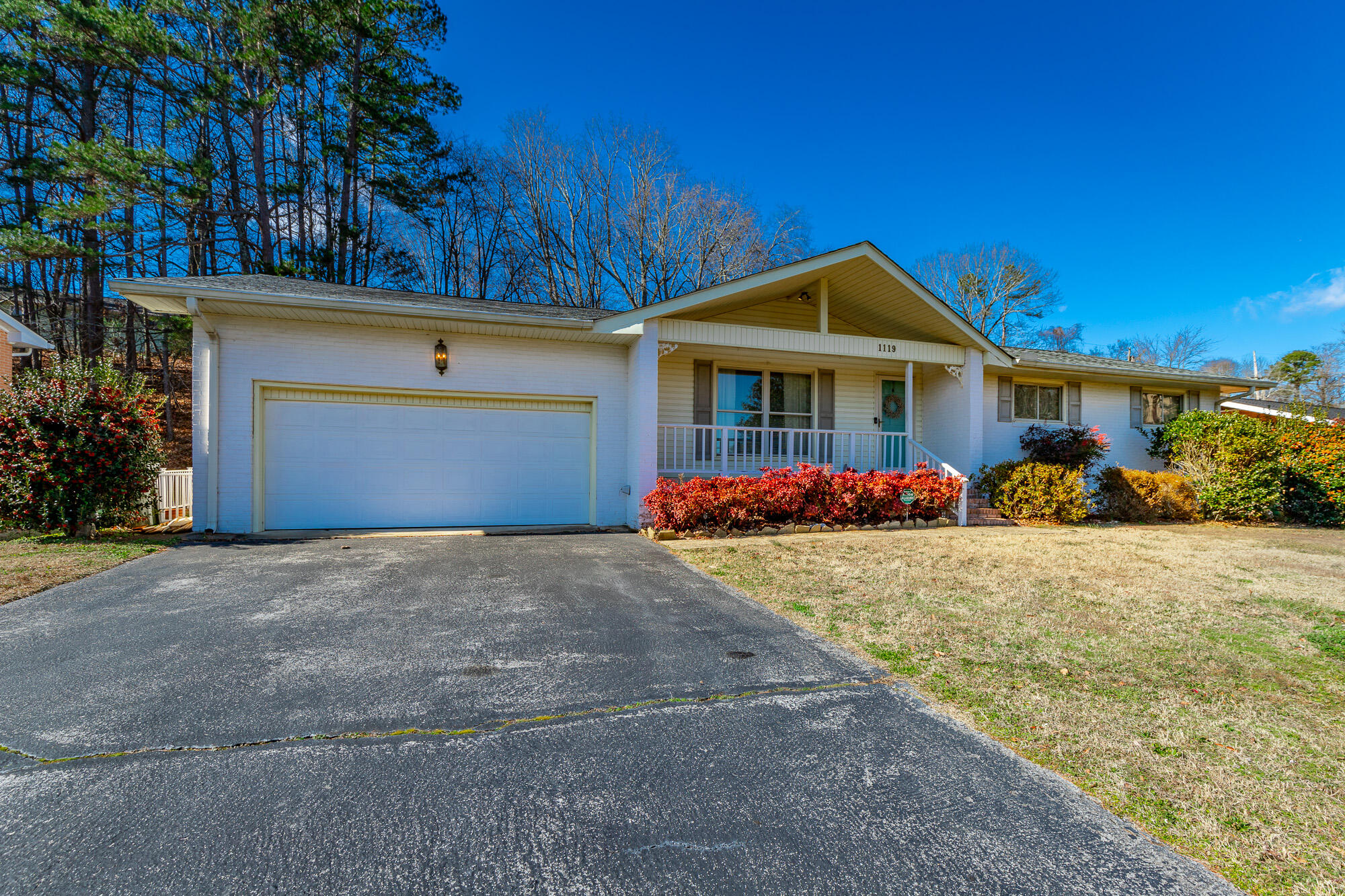 1119 Hillsboro Drive