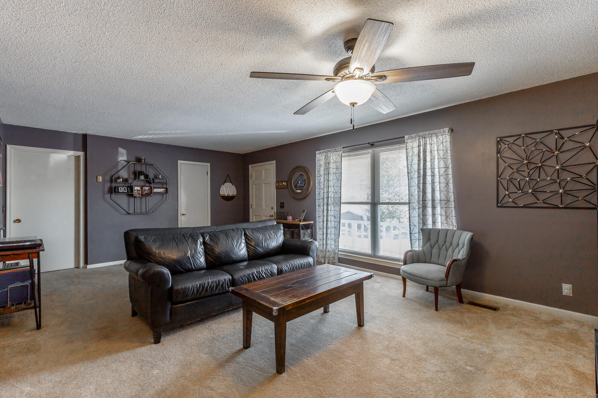 1119 Hillsboro Drive