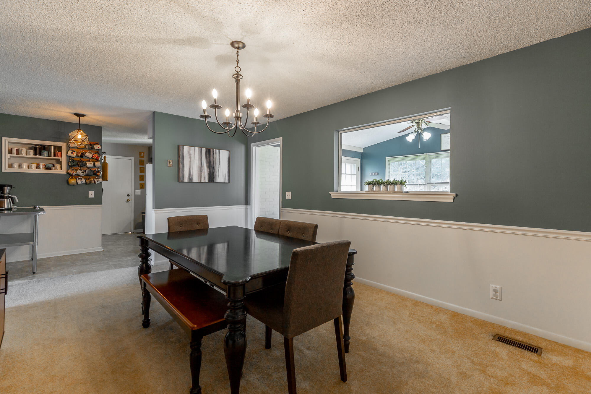 1119 Hillsboro Drive