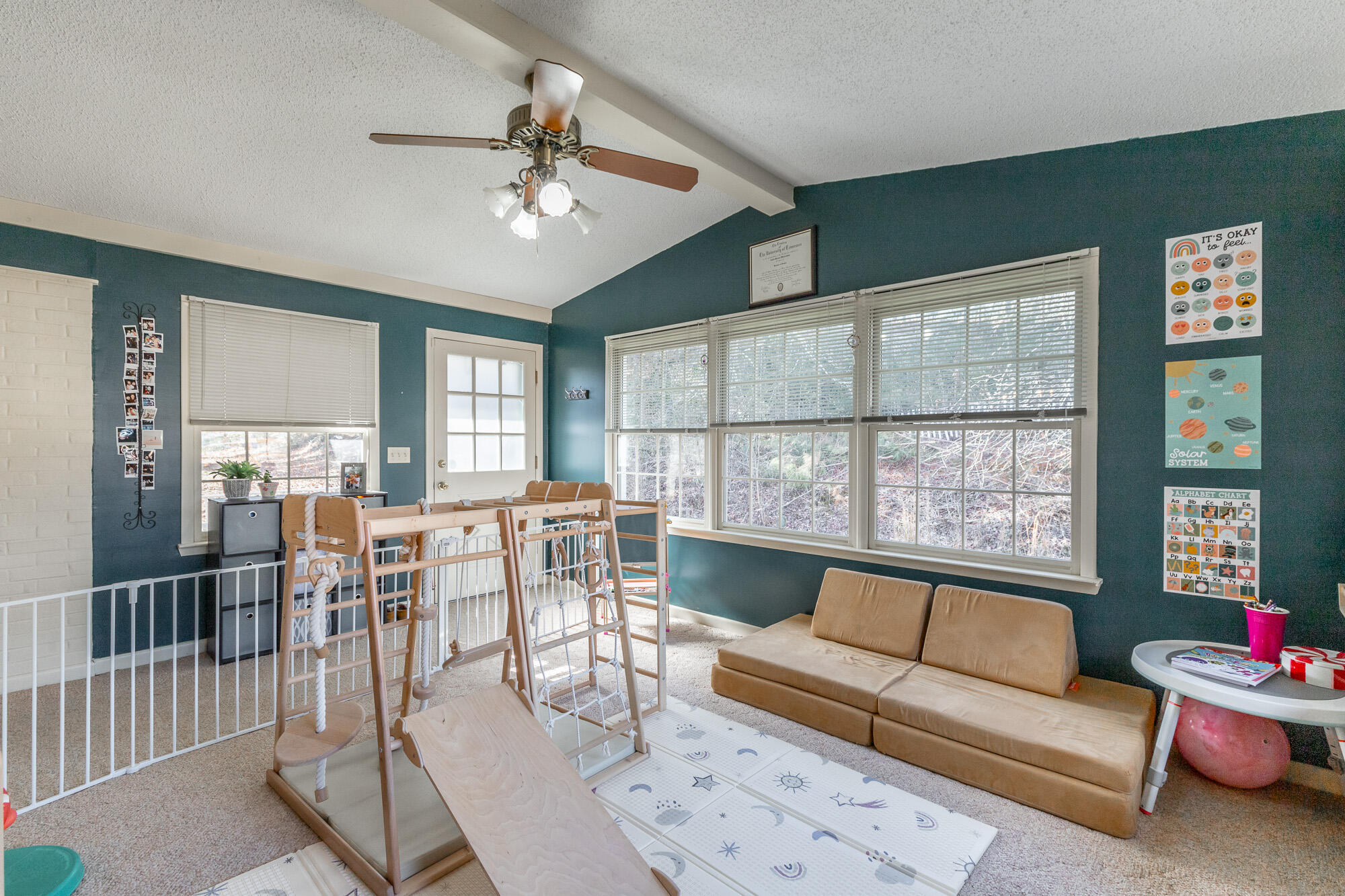 1119 Hillsboro Drive