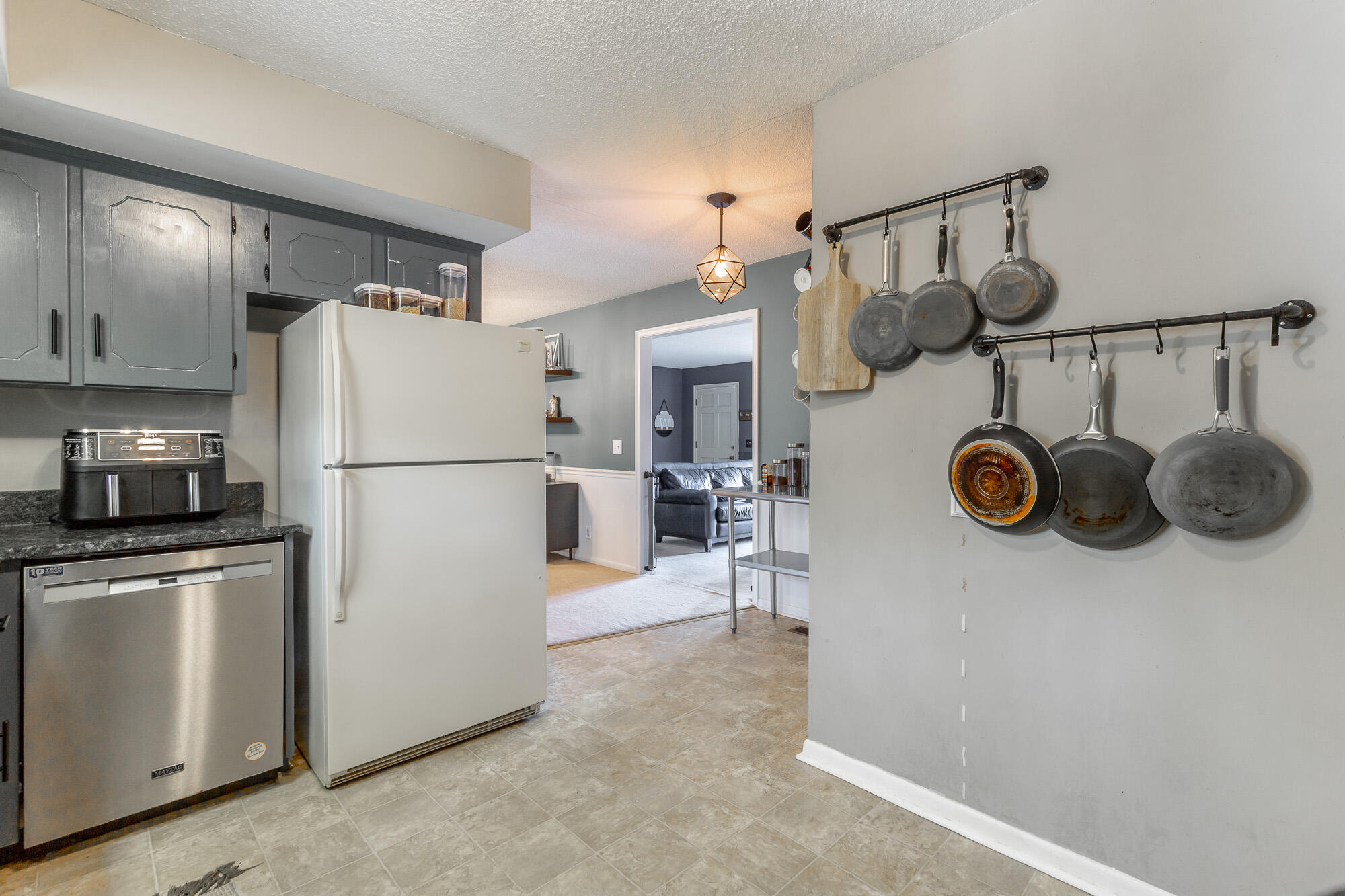 1119 Hillsboro Drive