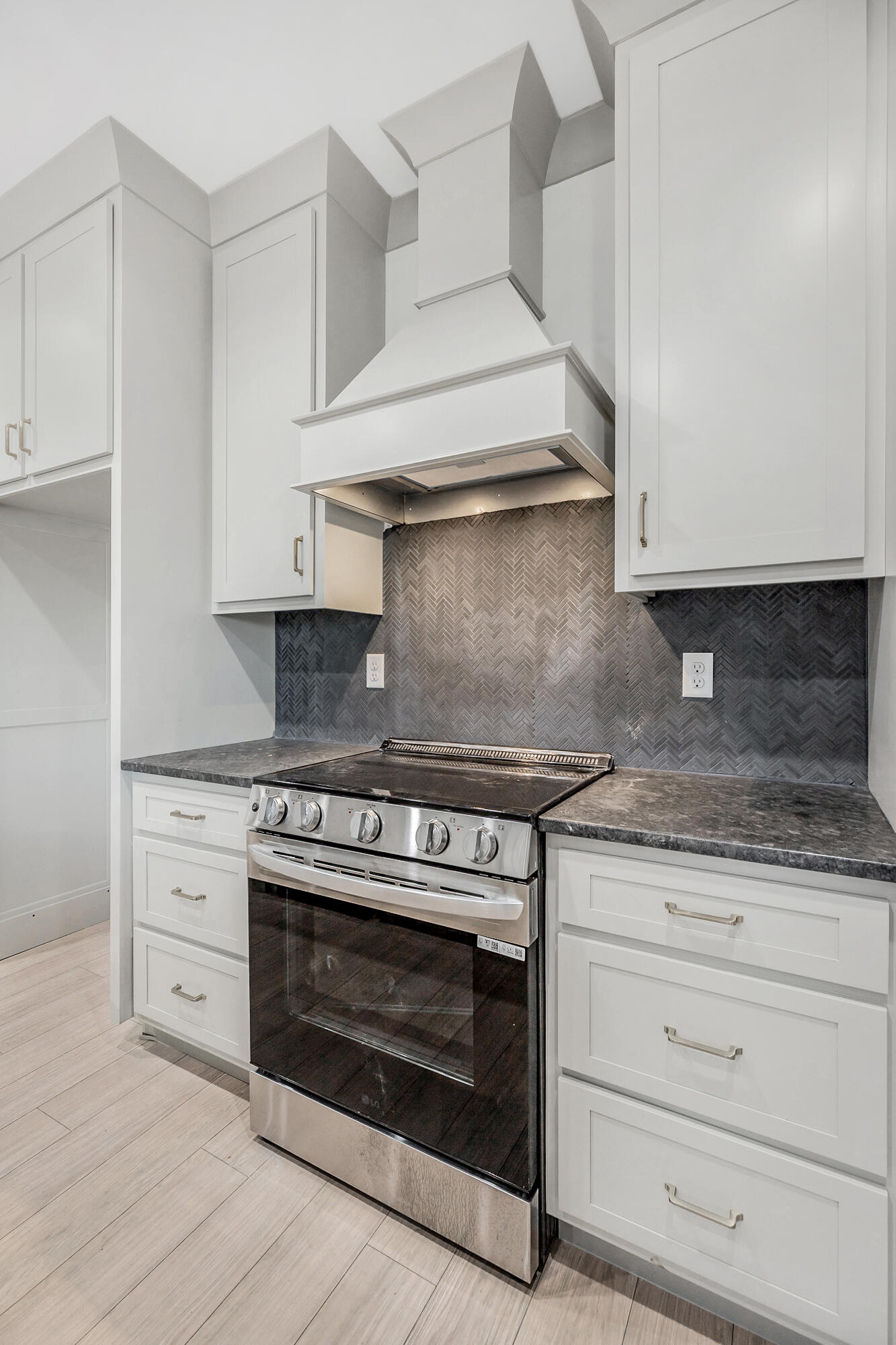 7883 Sawyer Pike