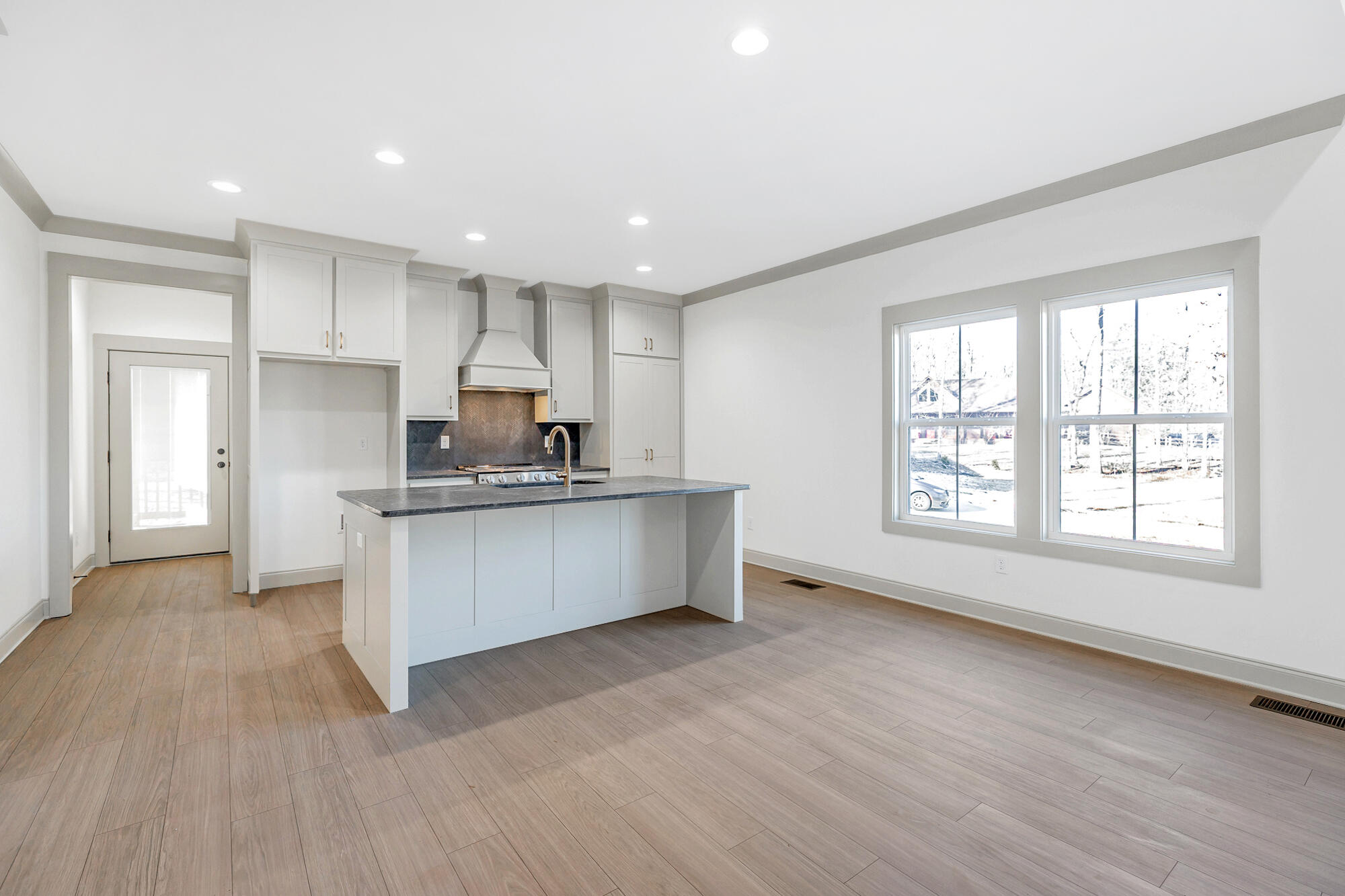7883 Sawyer Pike