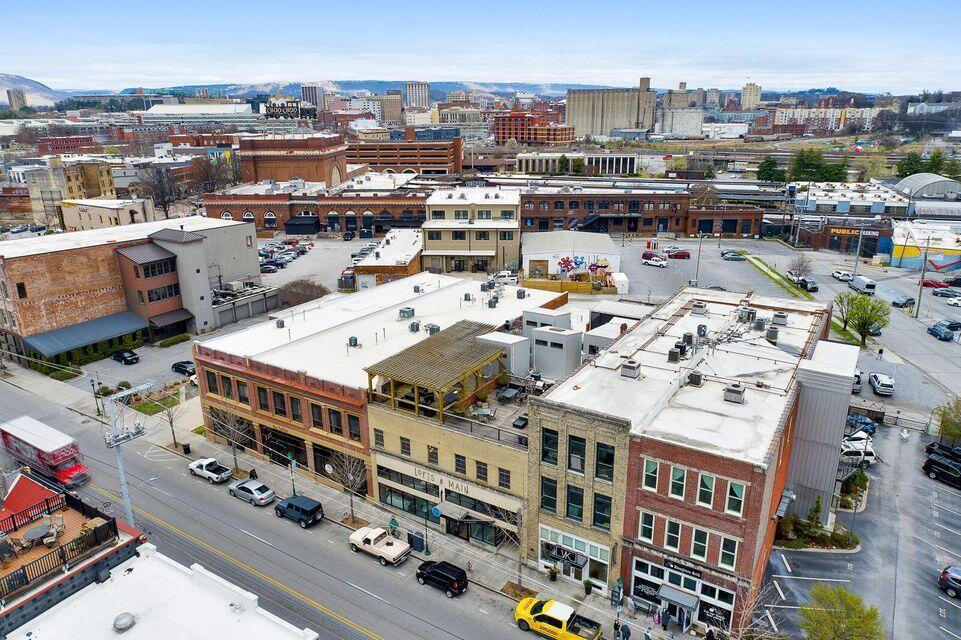 55 E Main Street, 304