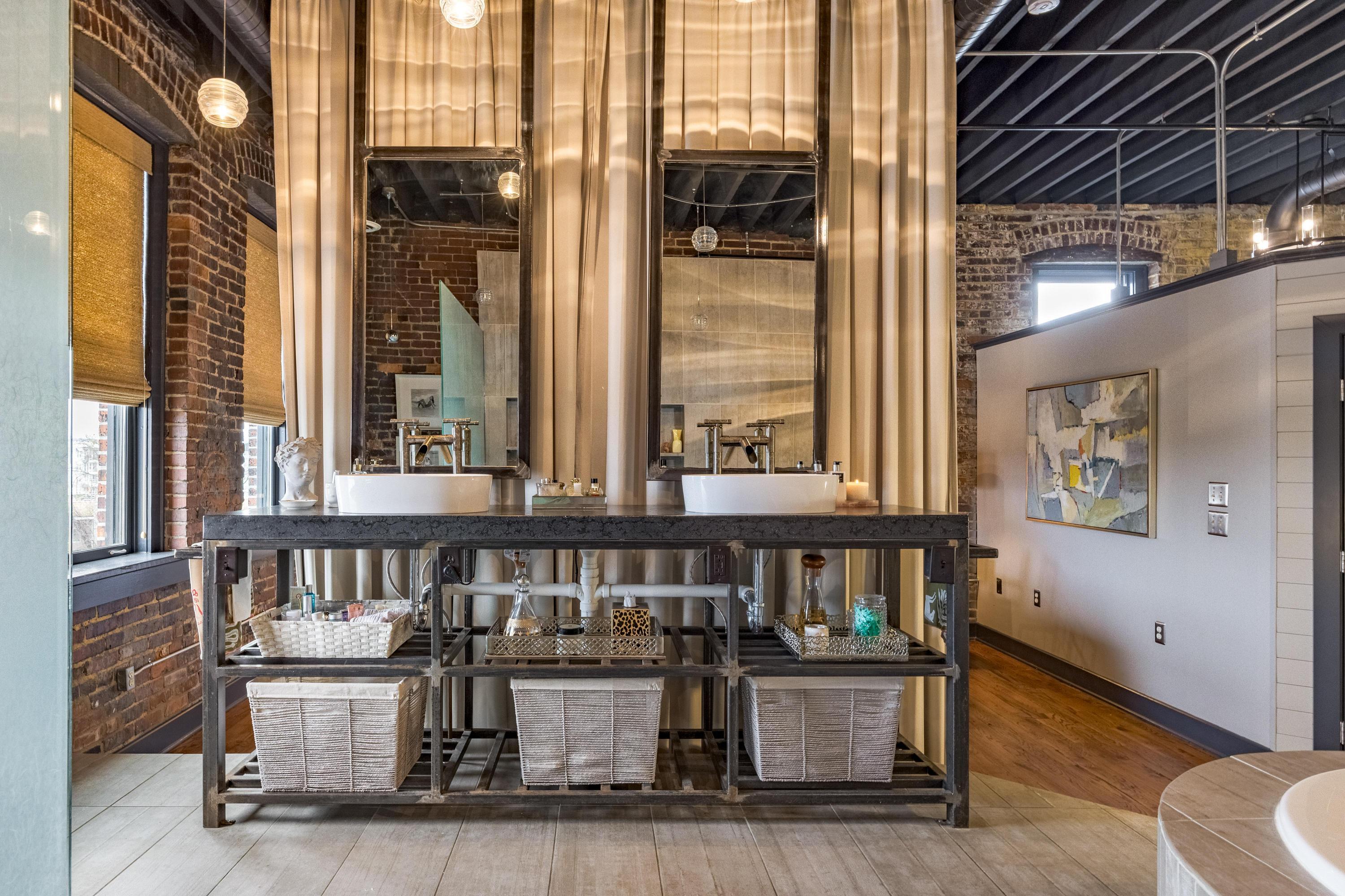 55 E Main Street, 304