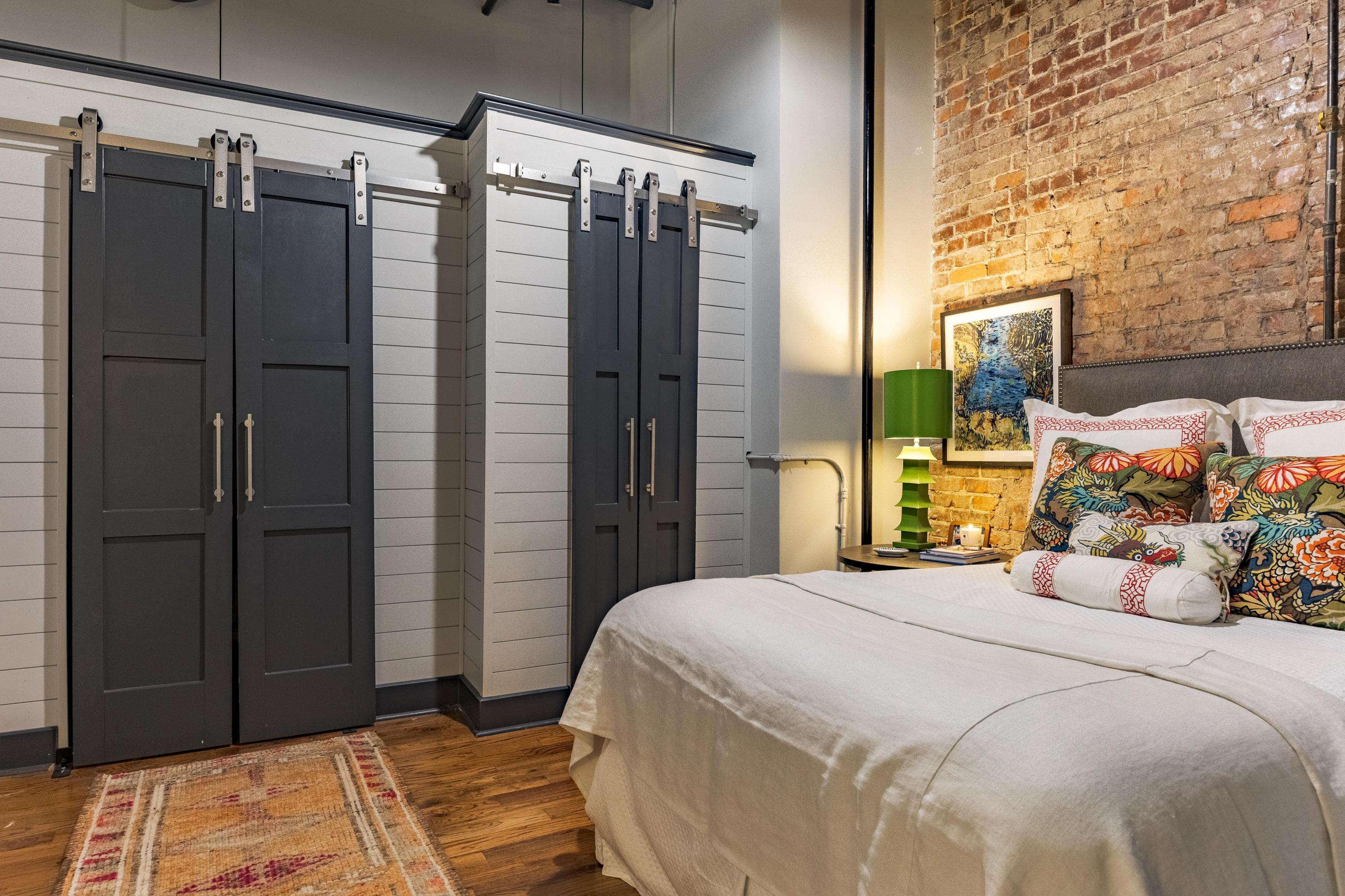 55 E Main Street, 304