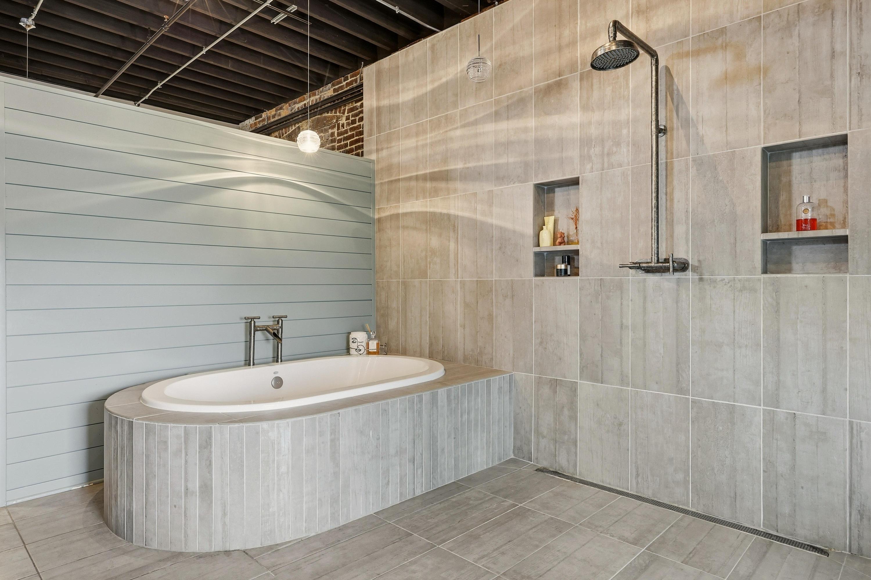 55 E Main Street, 304