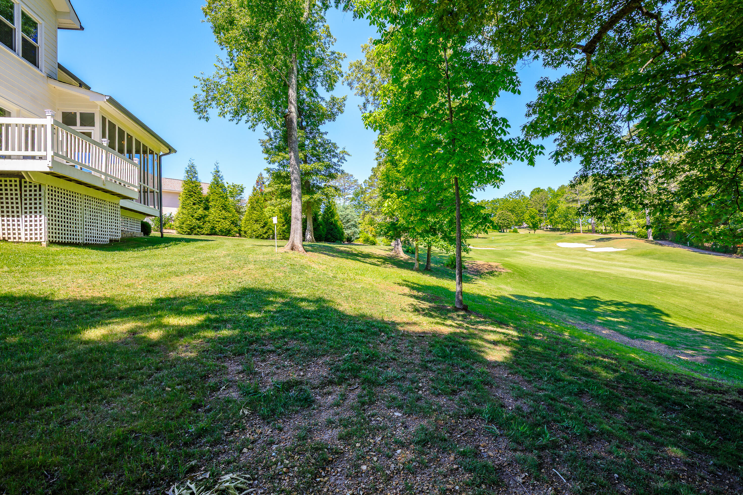 28 N Links Drive