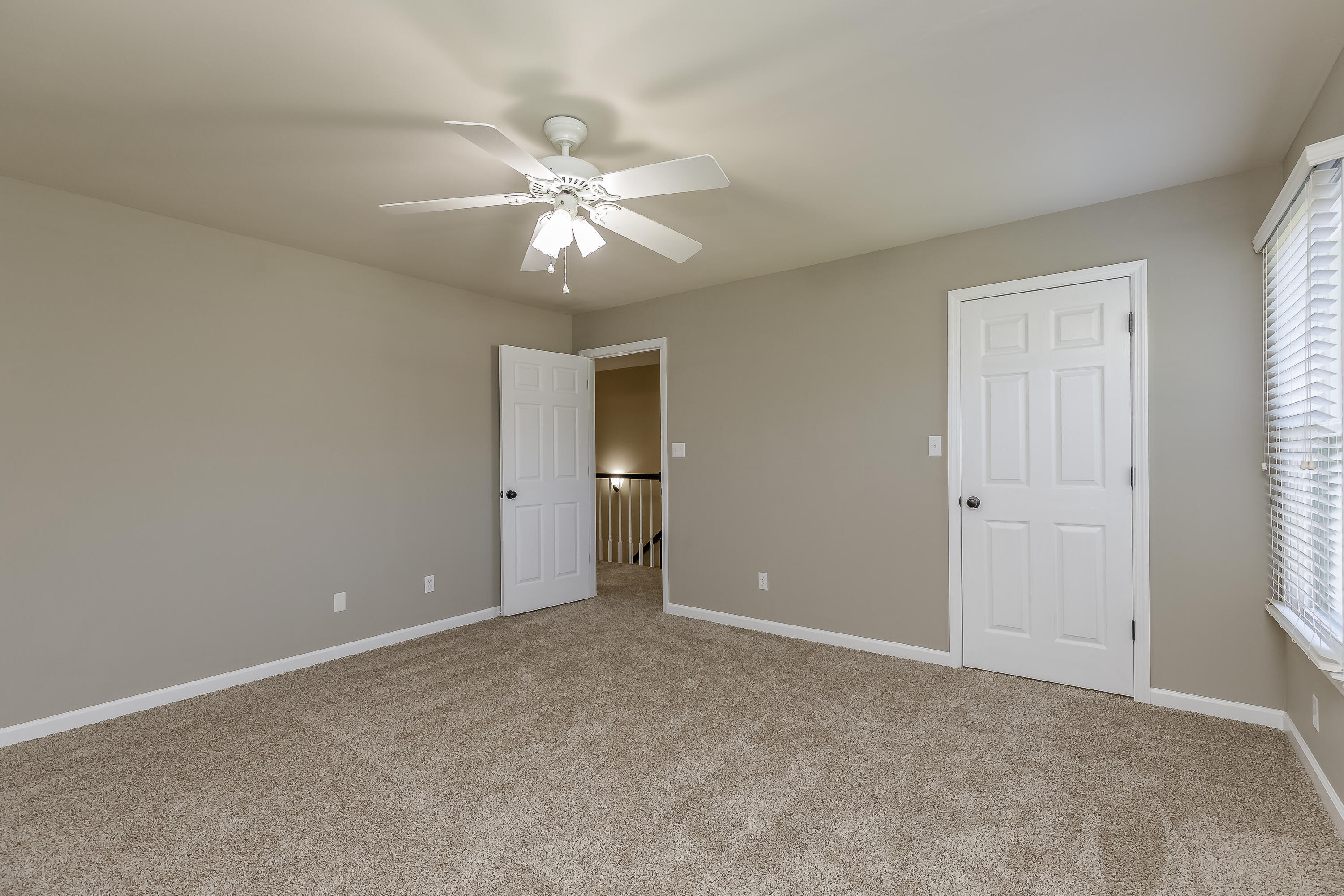 28 N Links Drive